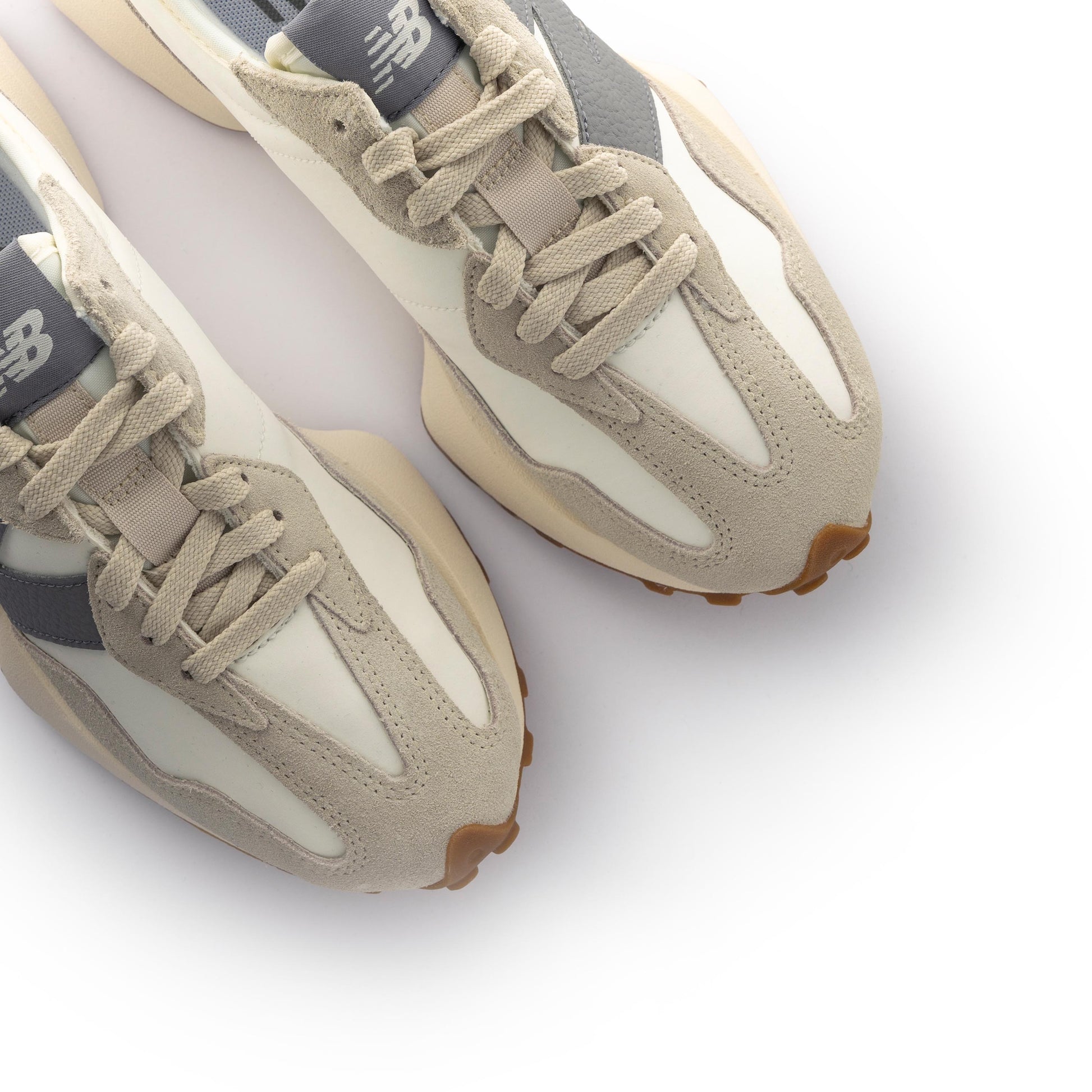 Deportiva crudo/gris con cordón U327LT de New Balance - U327LT-446-6.jpg