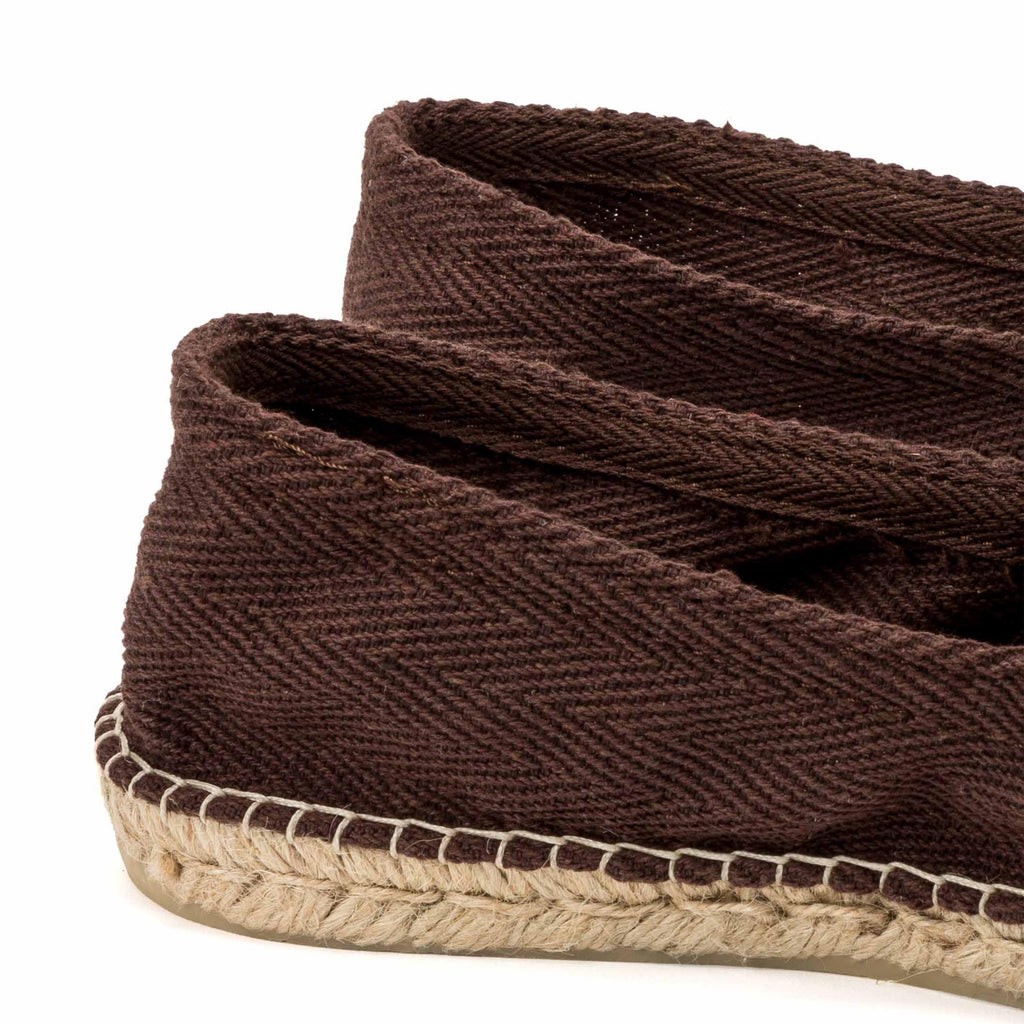 Alpargata plana cerrada marrón 70 de Jeromín - 070-12-5.jpg