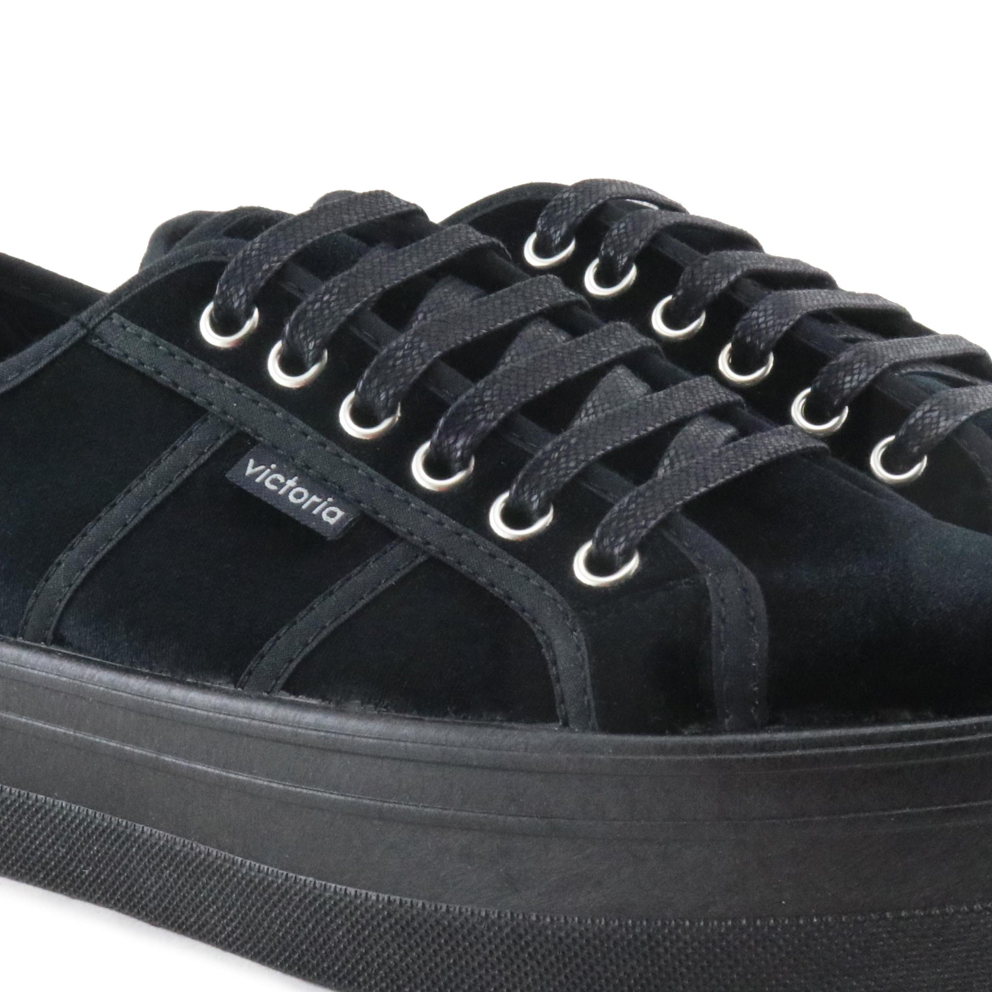 Zapatilla casual negro con cordón 9225 de Victoria - 09225-20-5.jpg