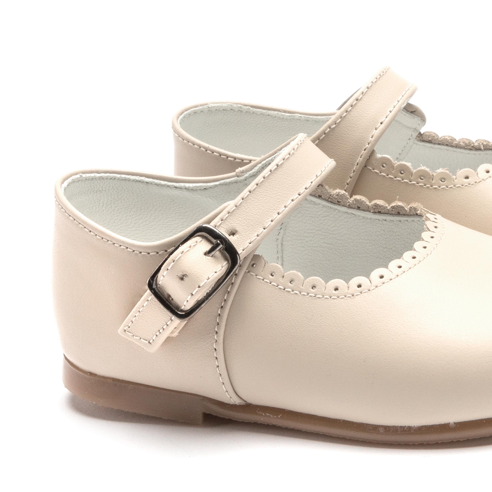 Mercedita beige oscuro con hebilla 10305 de Jeromín - 10305-0-5.jpg