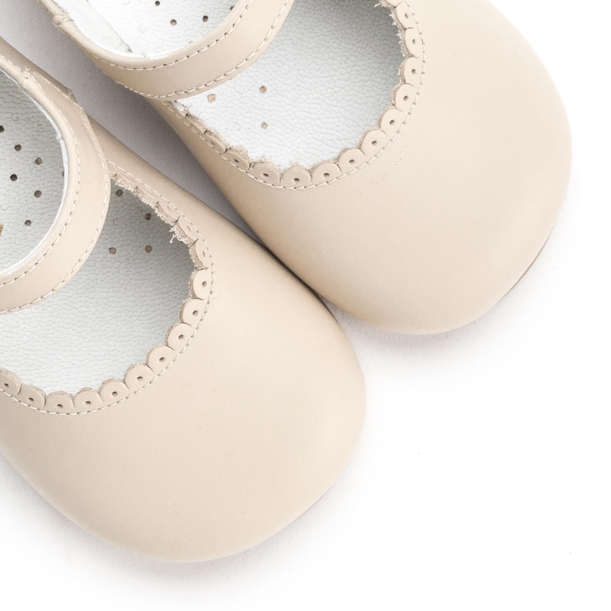 Mercedita beige oscuro con hebilla 10305 de Jeromín - 10305-0-6.jpg