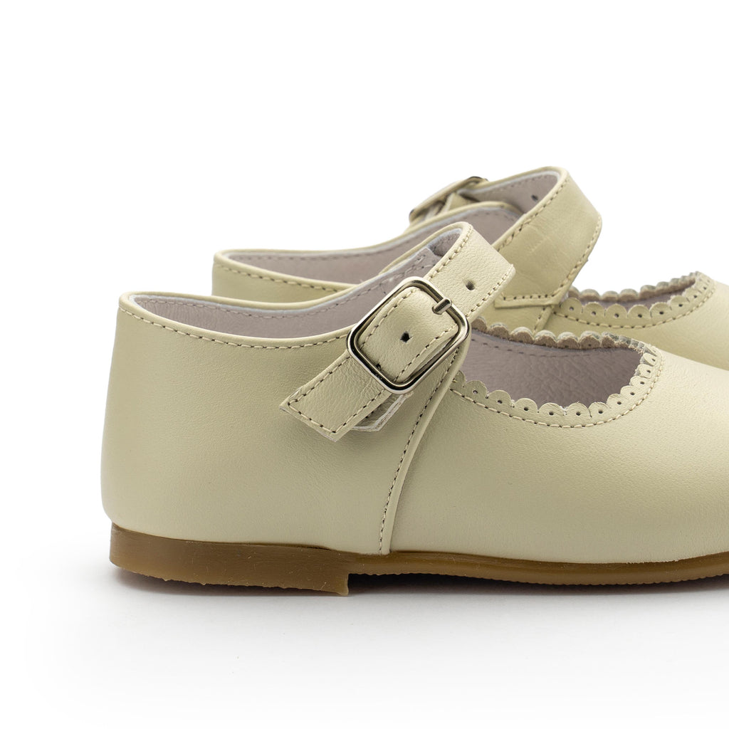 Mercedita beige con hebilla 10305 de Jeromín - 10305-9-5.jpg