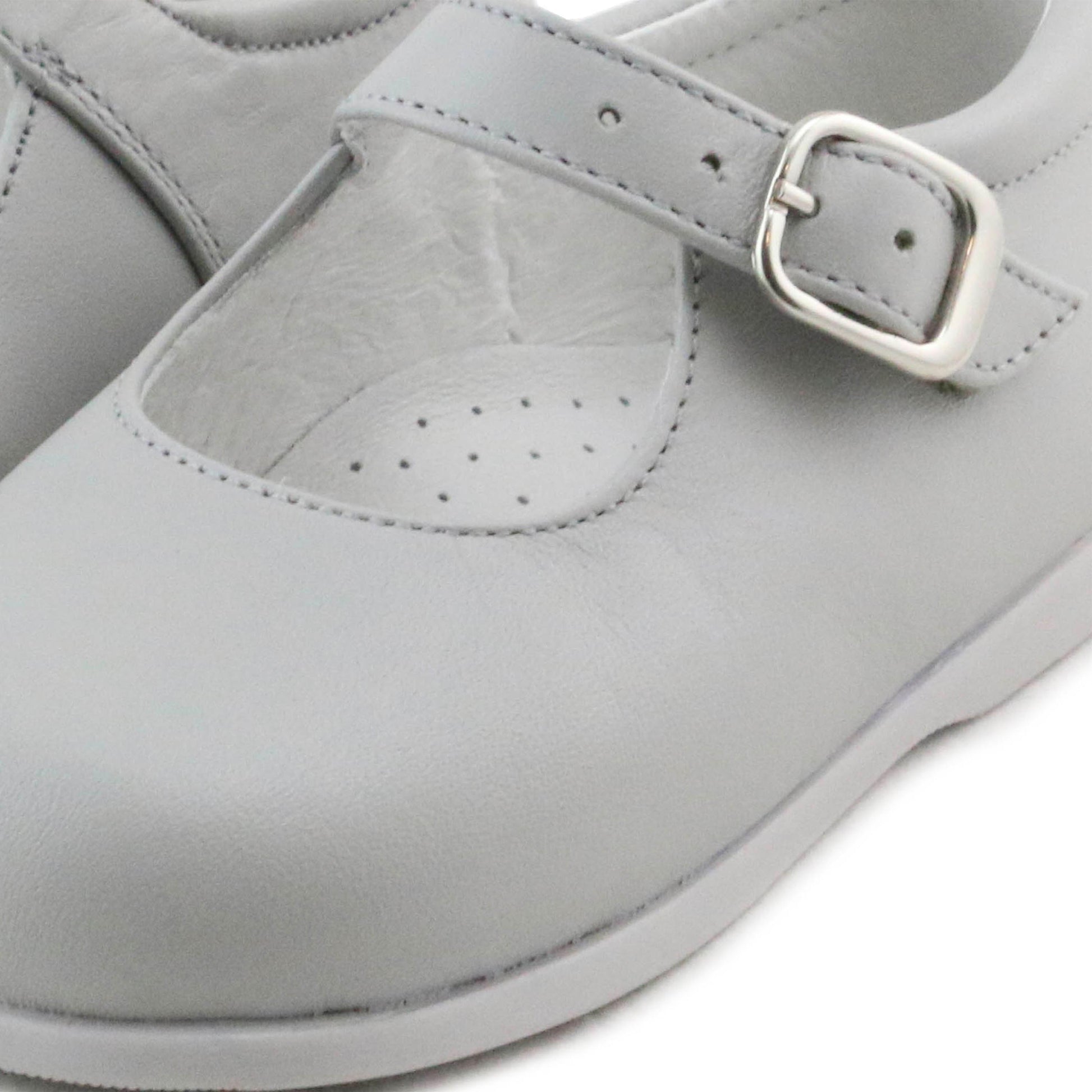 Mercedita gris claro con hebilla 10312 de Jeromín - 10312-17-6.jpg