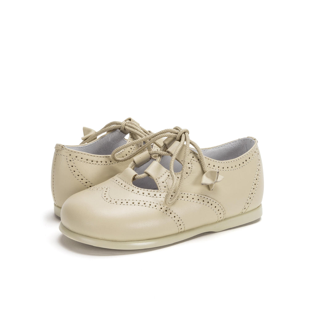 Angelito picado beige oscuro con cordón 10317 Jeromín - 10317-0-2.jpg