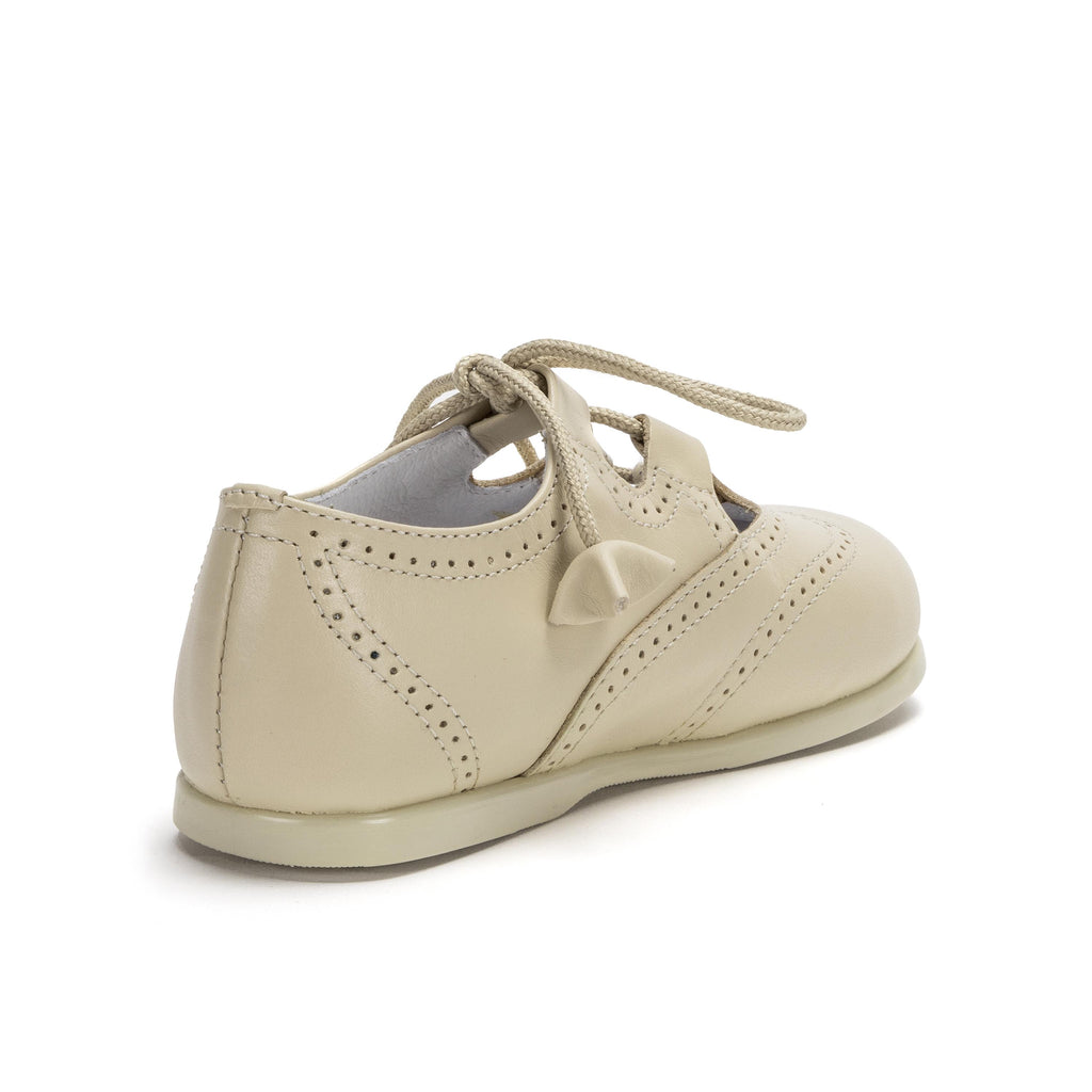 Angelito picado beige oscuro con cordón 10317 Jeromín - 10317-0-3.jpg