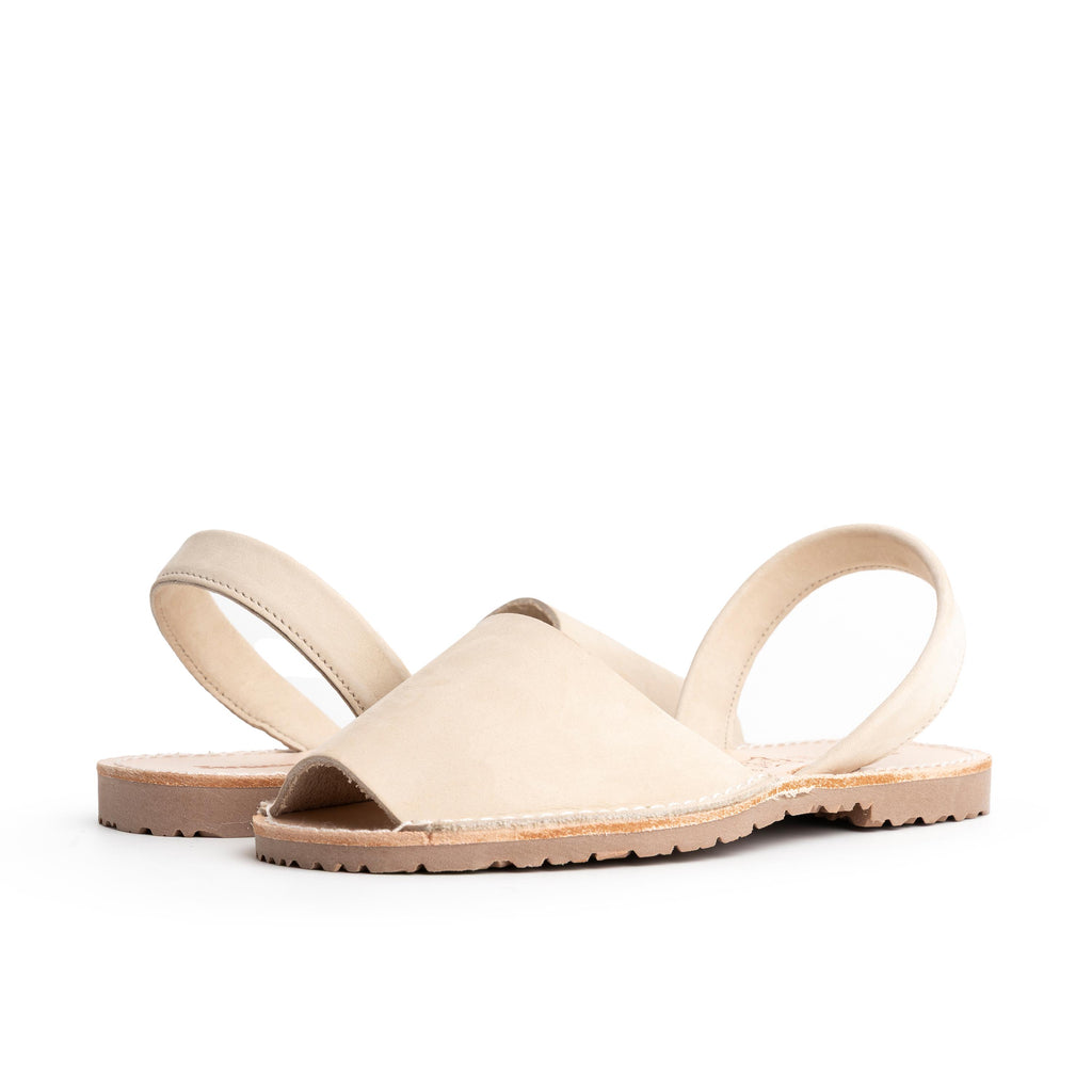 Menorquina plana nobuk beige oscuro 1040 de Jeromín - 1040-122-2.jpg