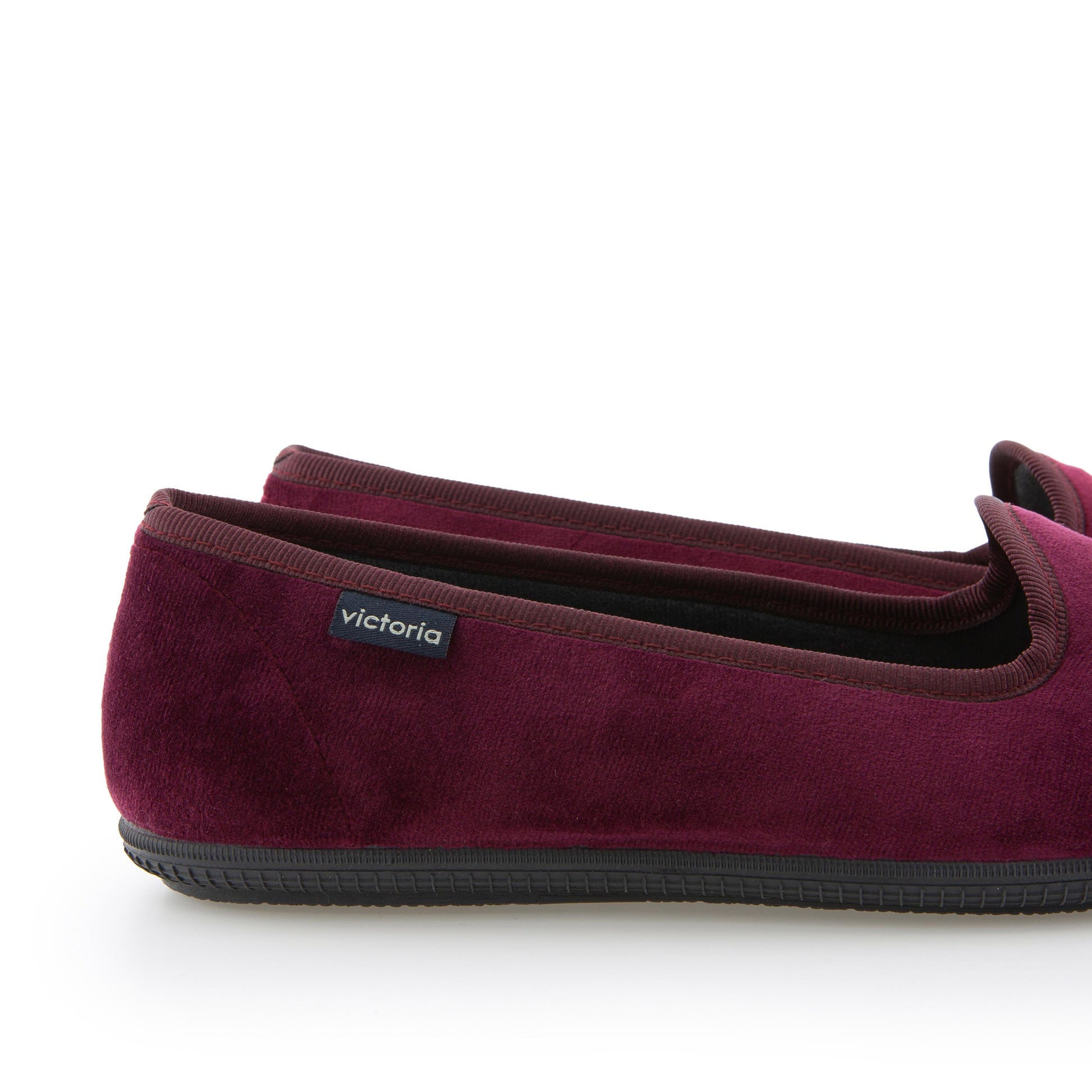 Zapatilla para casa cerrada burdeos 104911 de Victoria - 104911-13-5.jpg