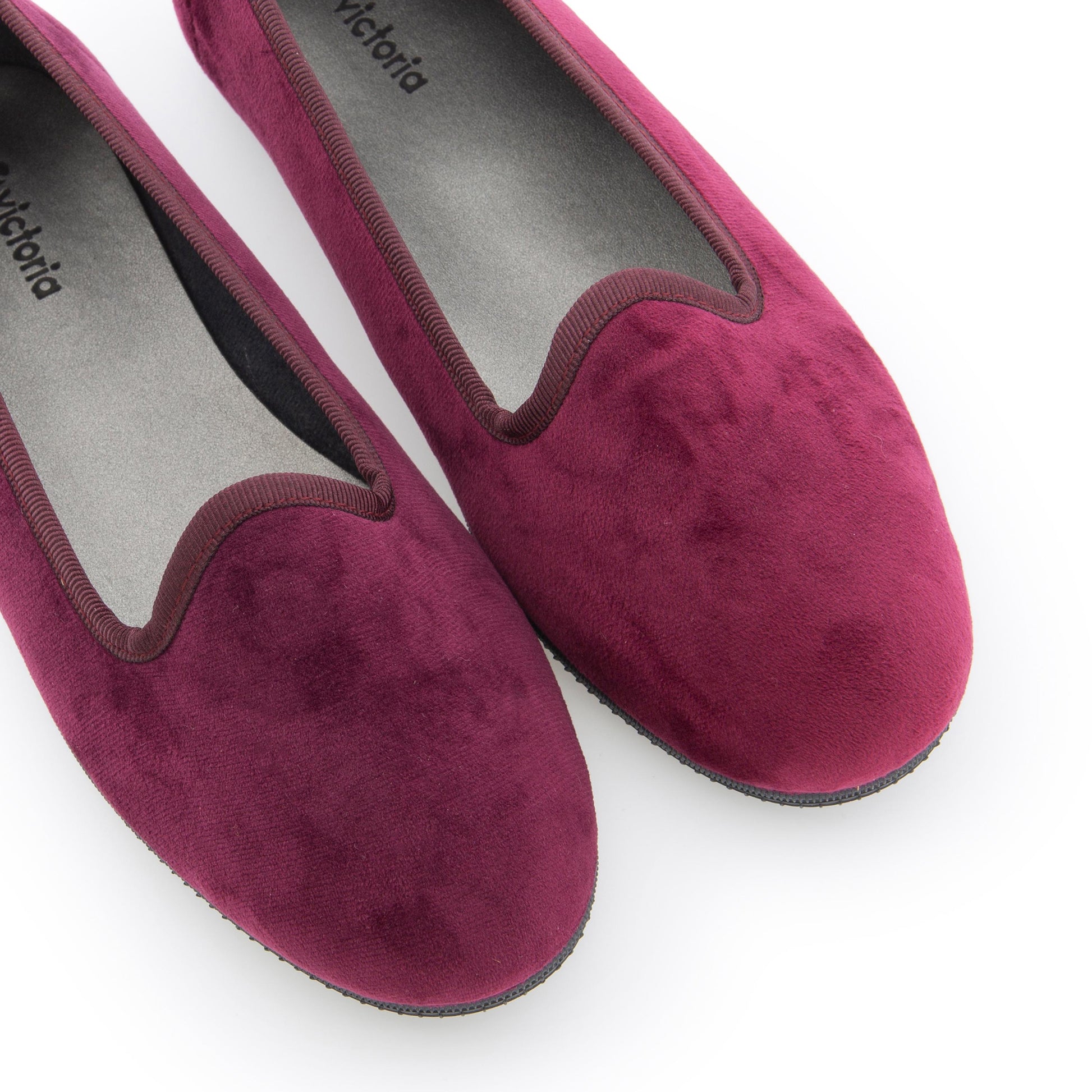 Zapatilla para casa cerrada burdeos 104911 de Victoria - 104911-13-6.jpg