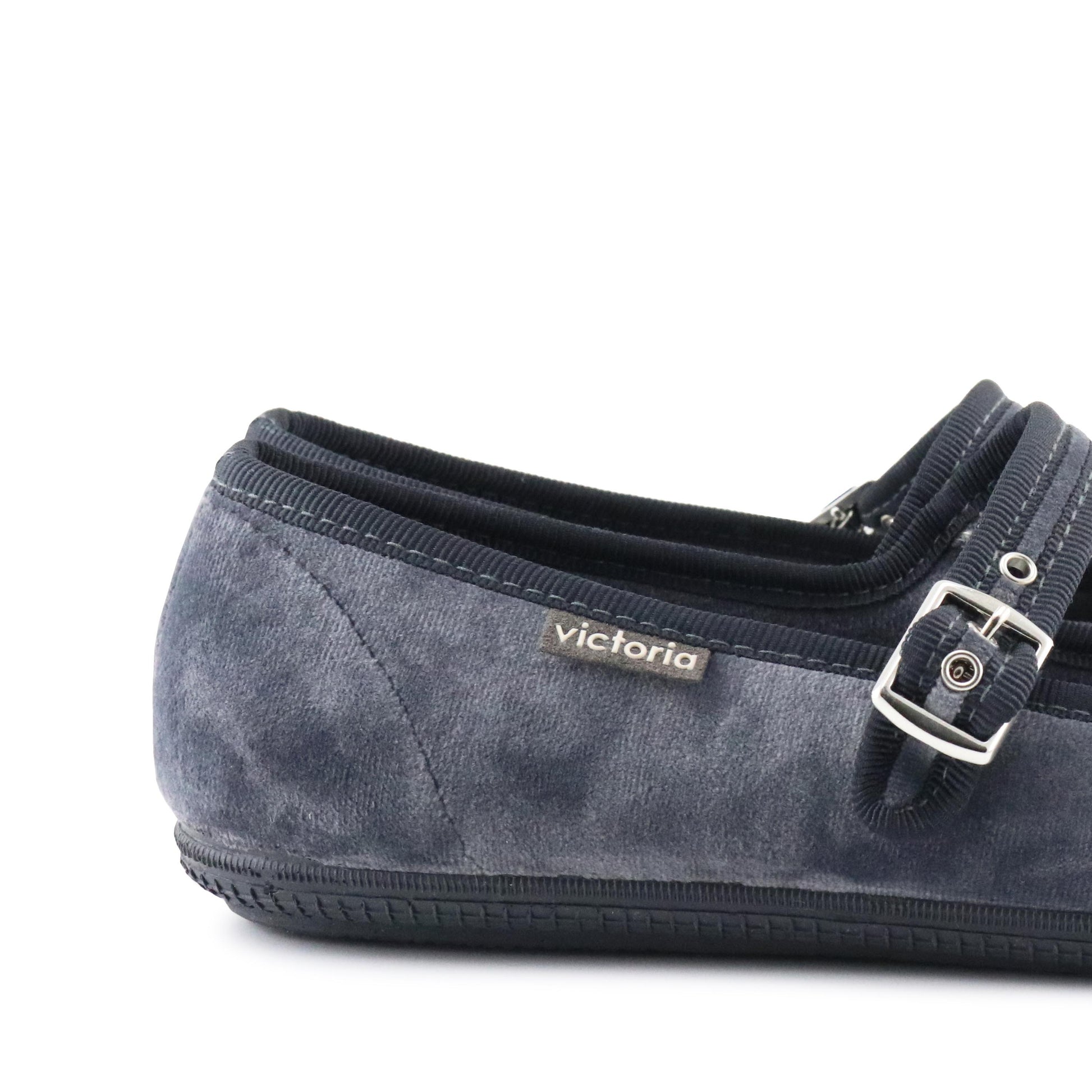 Mercedita gris con hebilla 104913 de Victoria - 104913-16-5.jpg