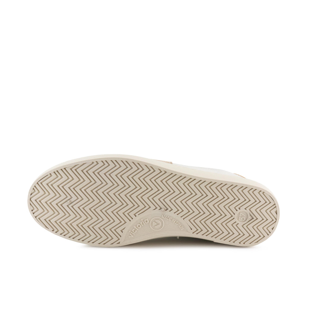 Deportiva cuarzo con cordón 1126142 de Victoria - 1126142-443-4.jpg