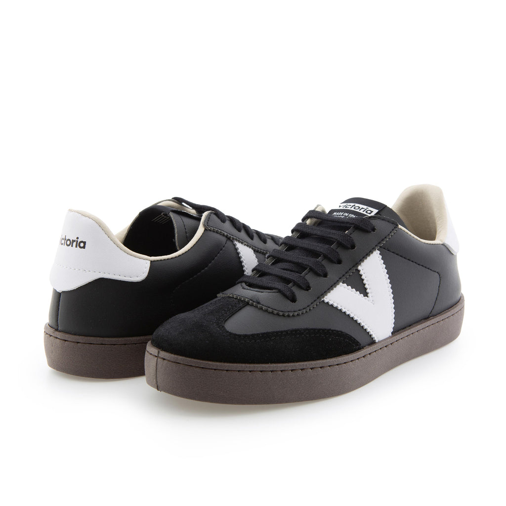 Deportiva negro/blanco con cordón 1126186 de Victoria - 1126186-291-2.jpg