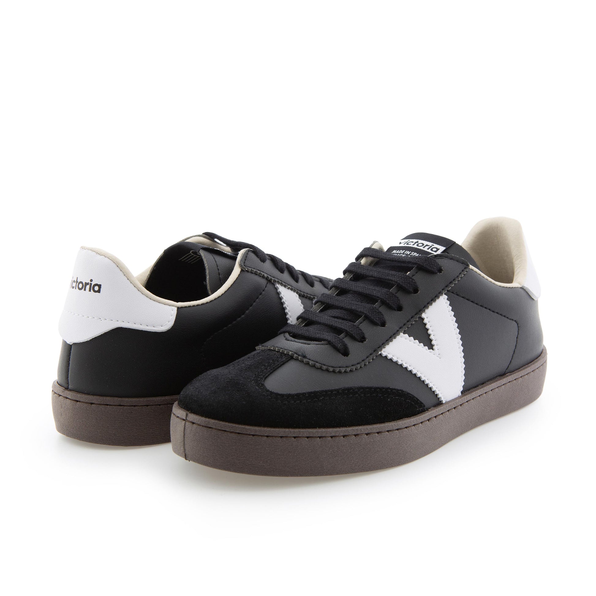 Deportiva negro/blanco con cordón 1126186 de Victoria - 1126186-291-2.jpg