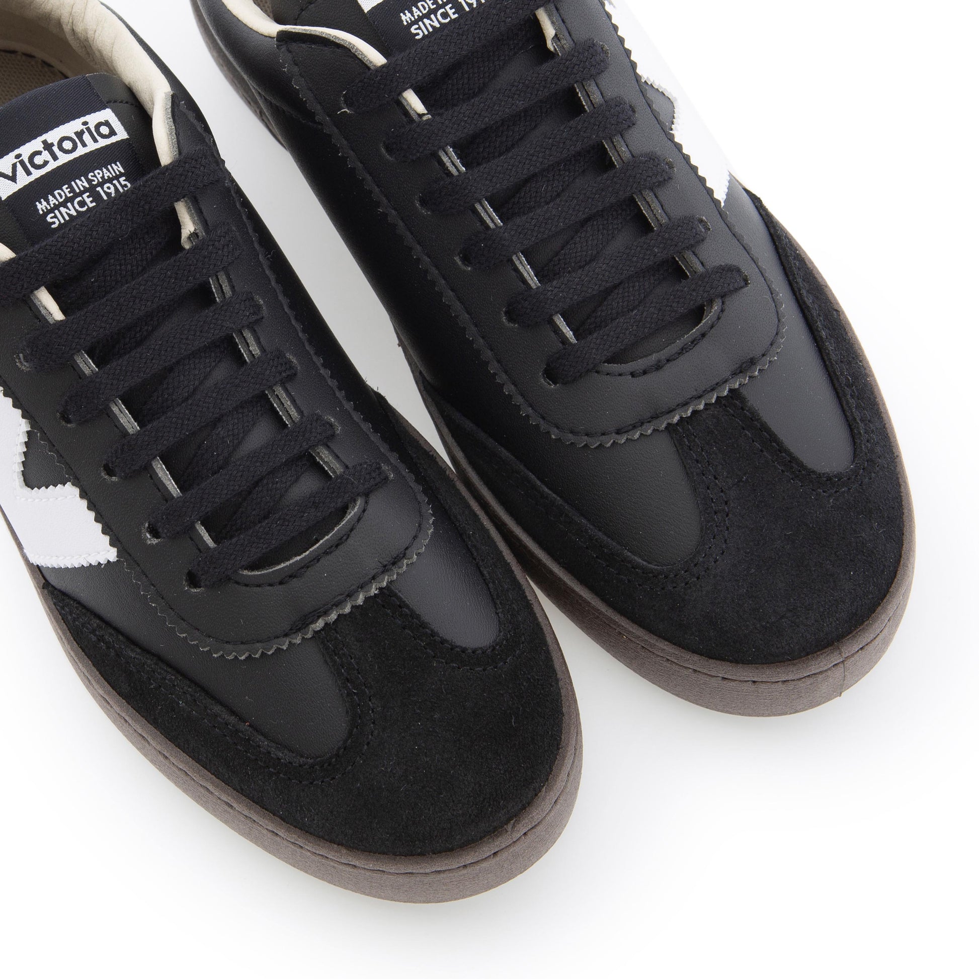 Deportiva negro/blanco con cordón 1126186 de Victoria - 1126186-291-6.jpg