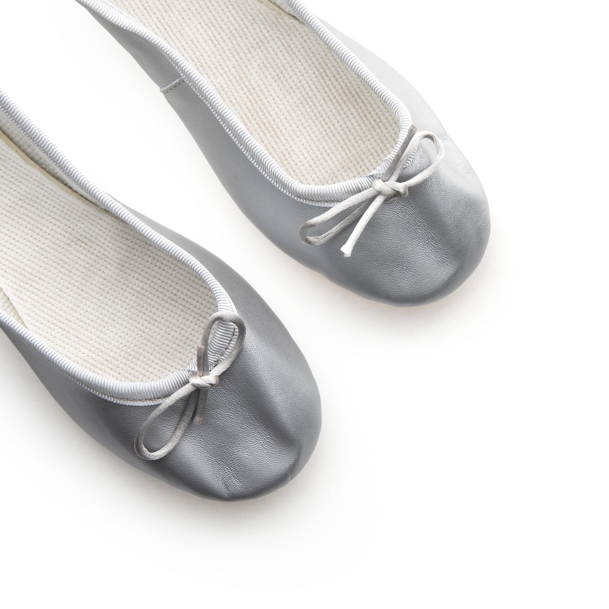 Bailarina plateado con lazo 113 de Pepa & Cris - 113-45-6.jpg