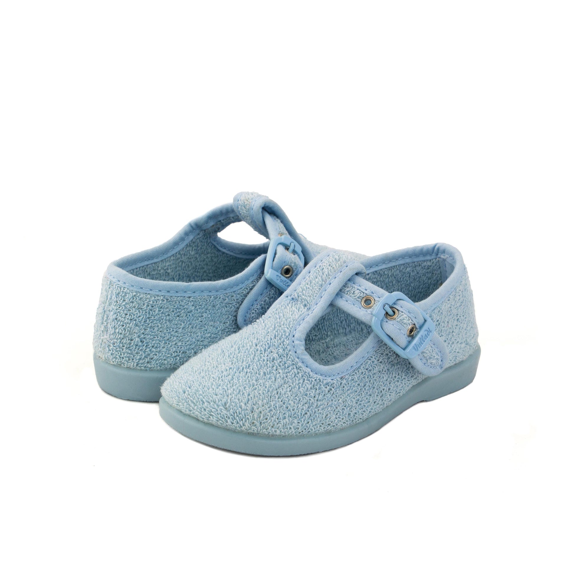 Zapatilla para casa cerrada celeste 1200F de Vulladi - 1200F-8-2.jpg