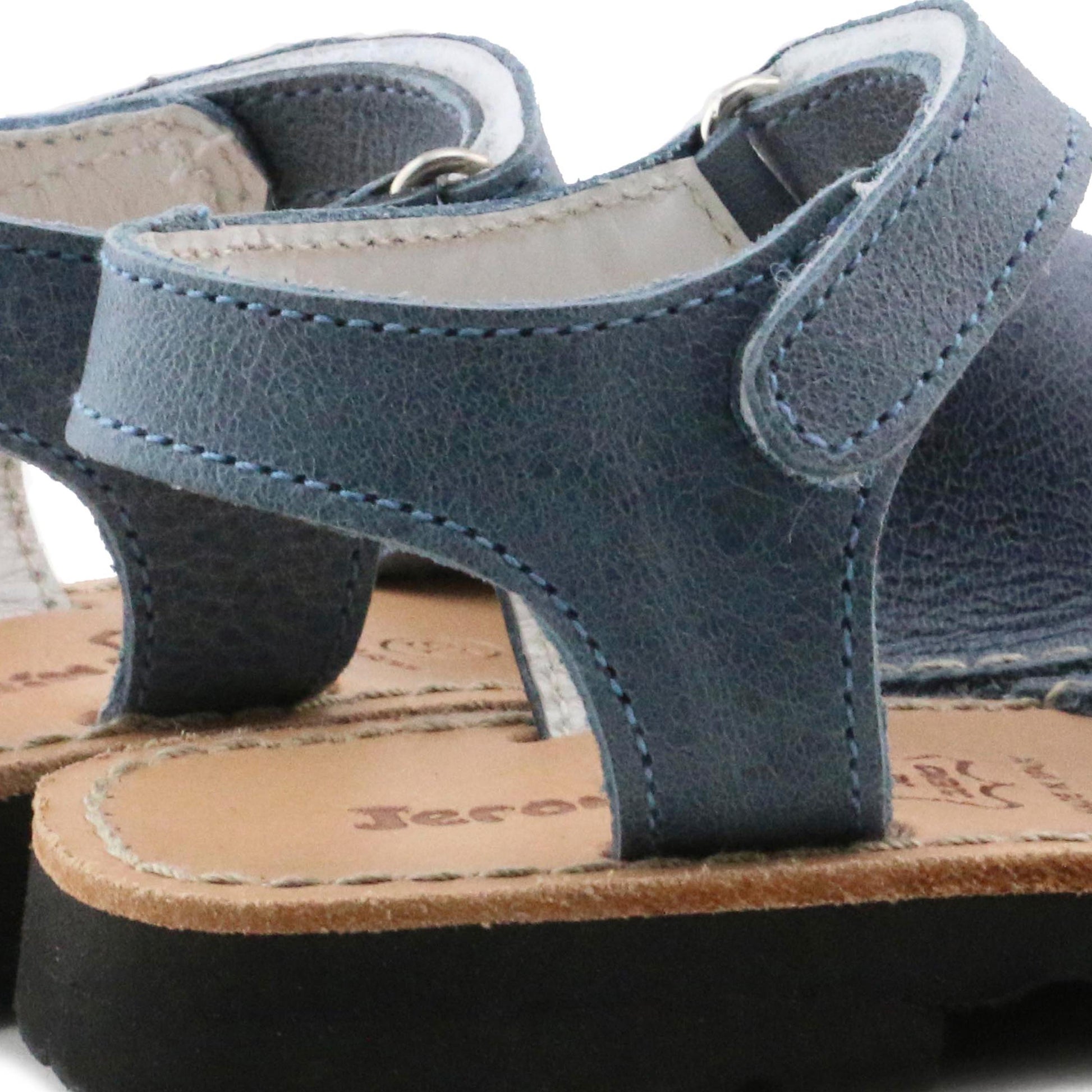 Menorquina plana azul jeans con velcro 8001 de Jeromín - 8001-119-6.jpg