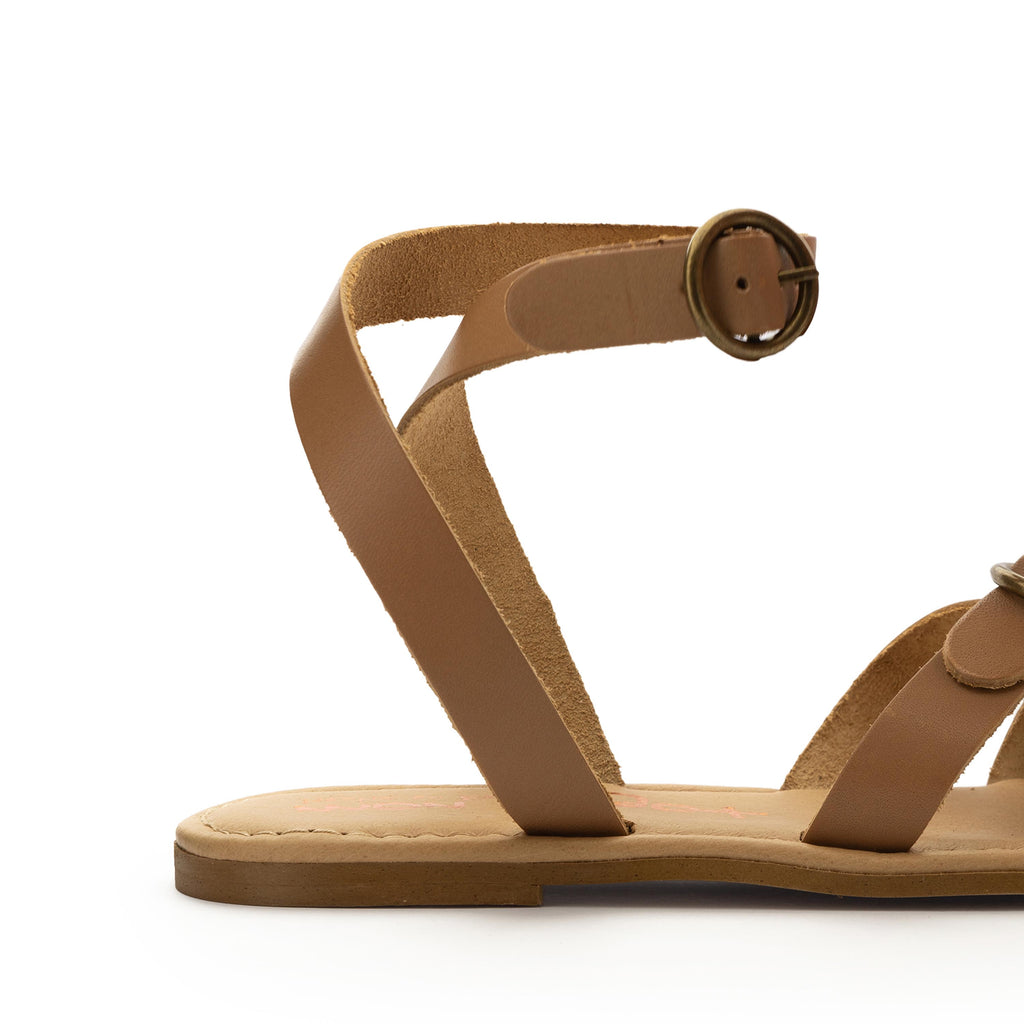 Sandalia plana tan con hebilla 1372 de Pepa & Cris - 1372-555-5.jpg
