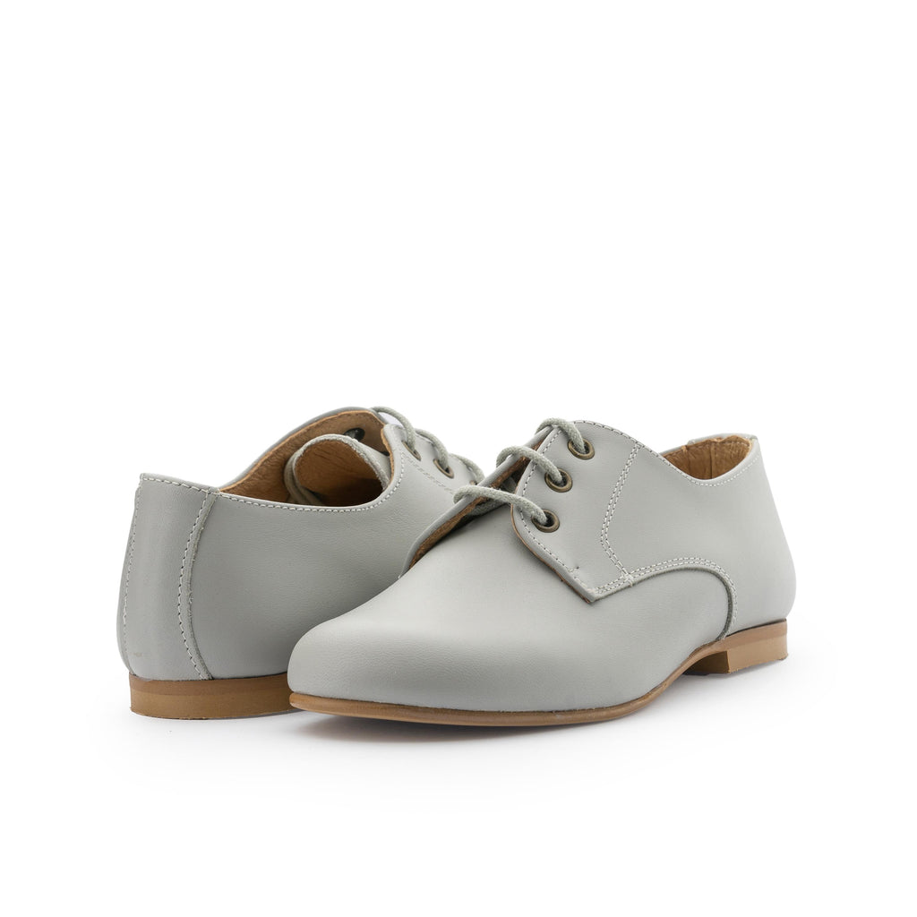 Blucher liso elegante gris claro con cordón 141-00 Jeromín - 141-00-17C-2.jpg