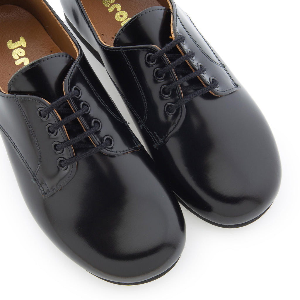 Blucher liso elegante flo negro con cordón 141-00 Jeromín - 141-00-29C-6.jpg