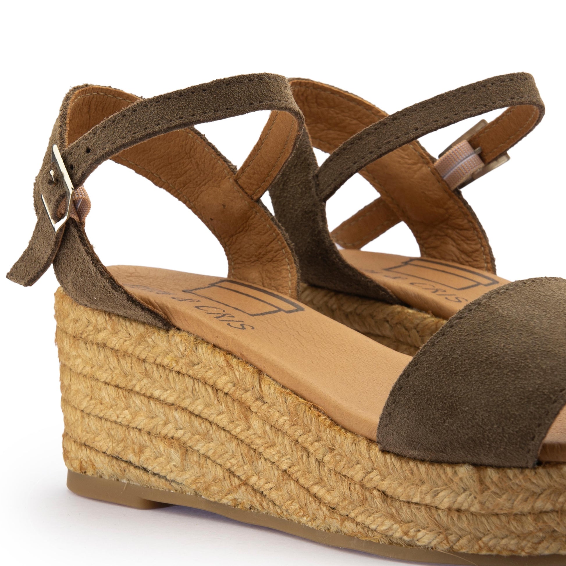 Alpargata de cuña abierta lodo con hebilla 151P5 Pepa&Cris - 151P5-231-5.jpg