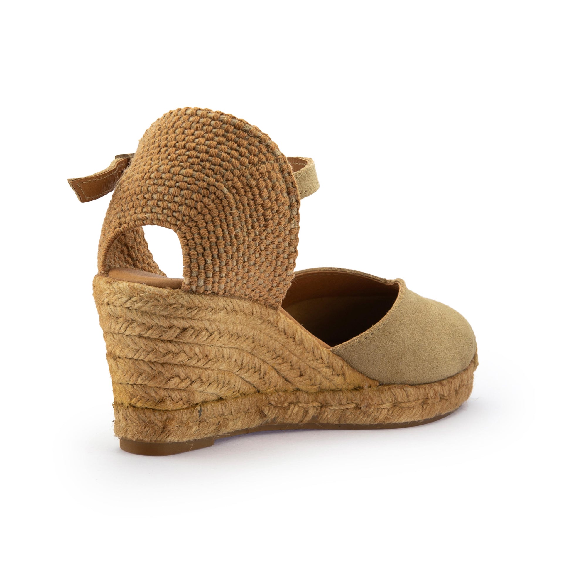 Alpargata de cuña cerrada arena con hebilla 174S Pepa&Cris - 174S-398-3.jpg