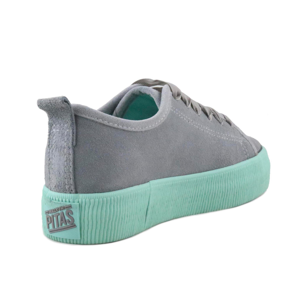 Zapatilla ante gris con cordón 180 Walk in Pitas - 180-121-3.jpg