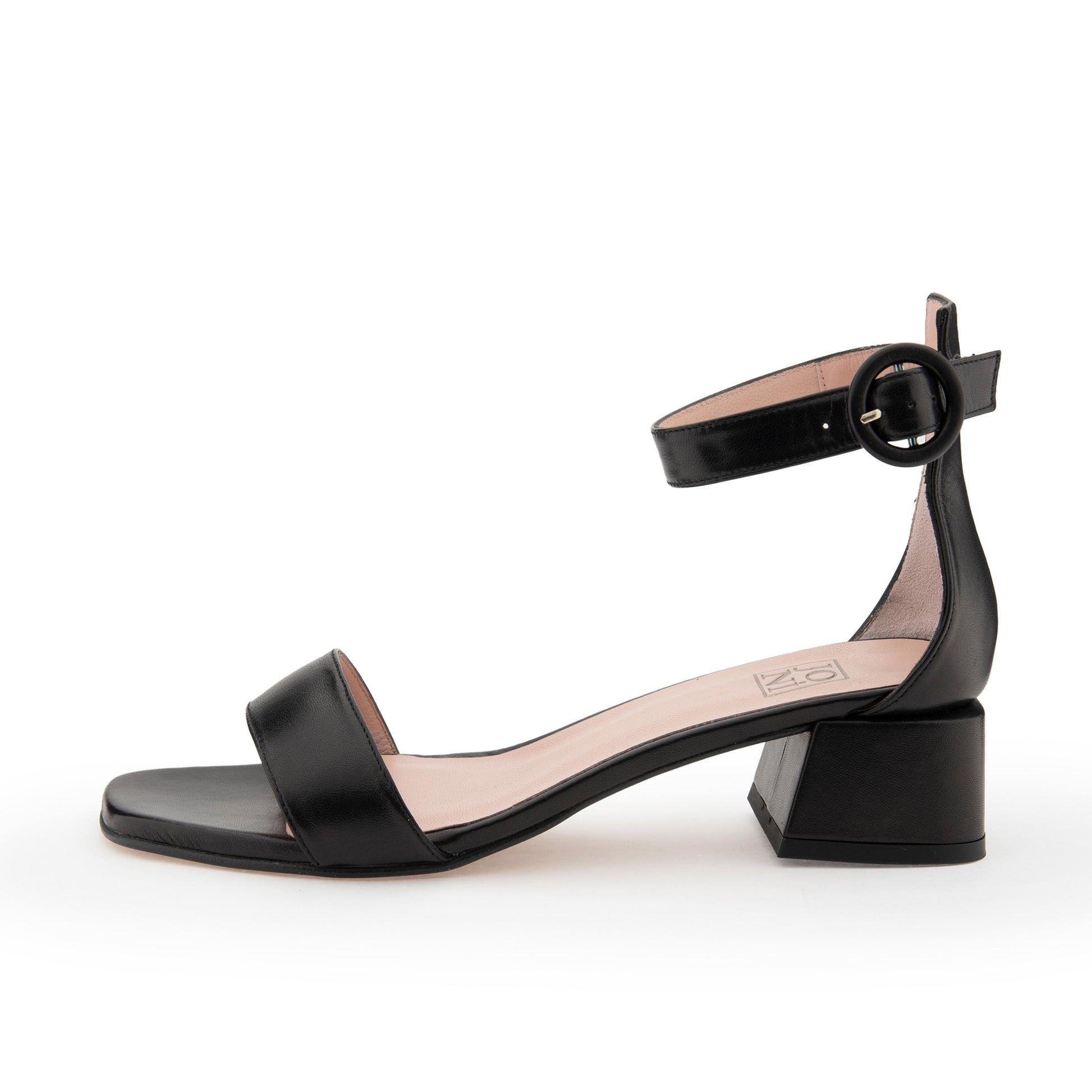 Sandalia con tacón negro con hebilla 18059 de Joni - 18059-20-1.jpg