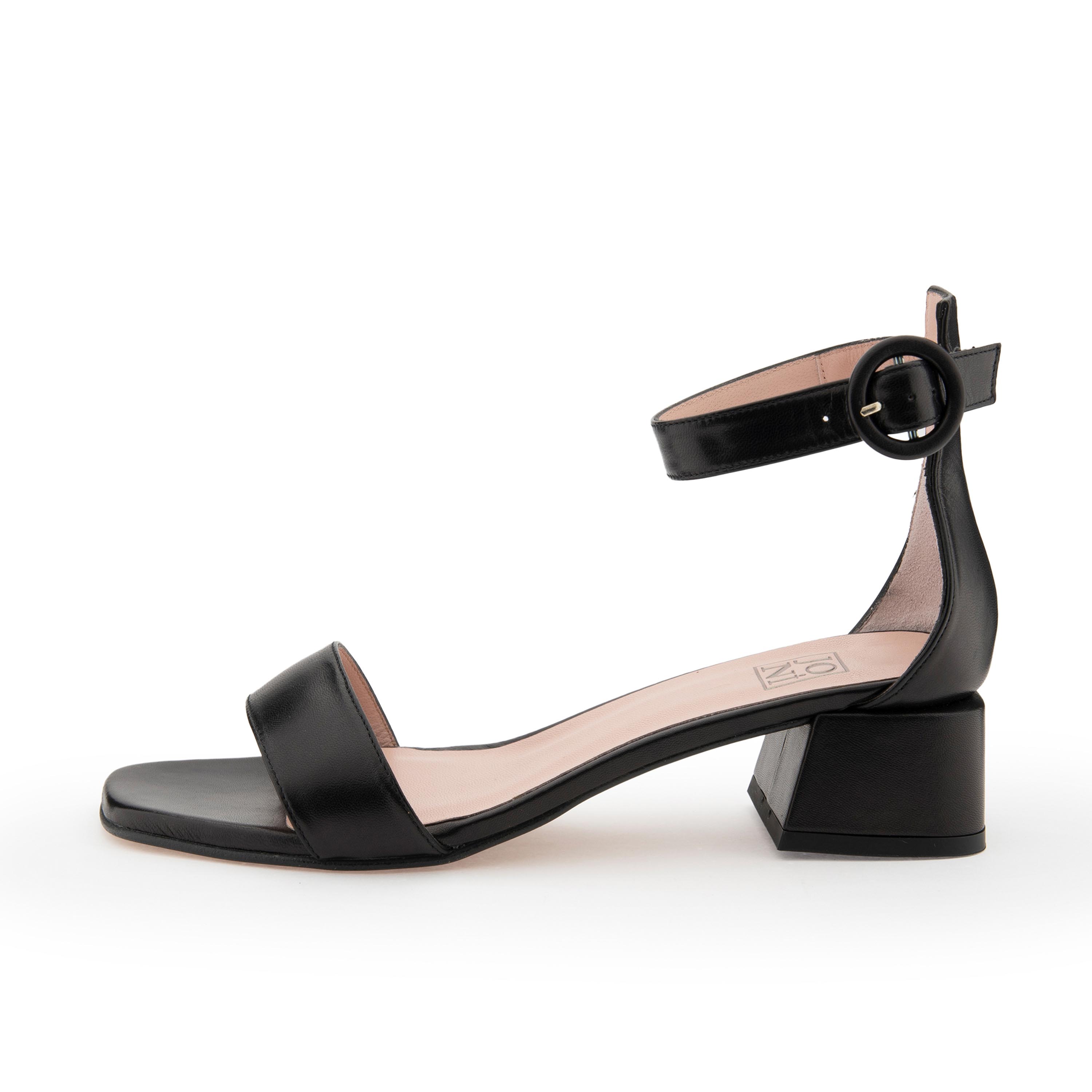 Sandalia con tacón negro con hebilla 18059 de Joni - 18059-20-1.jpg