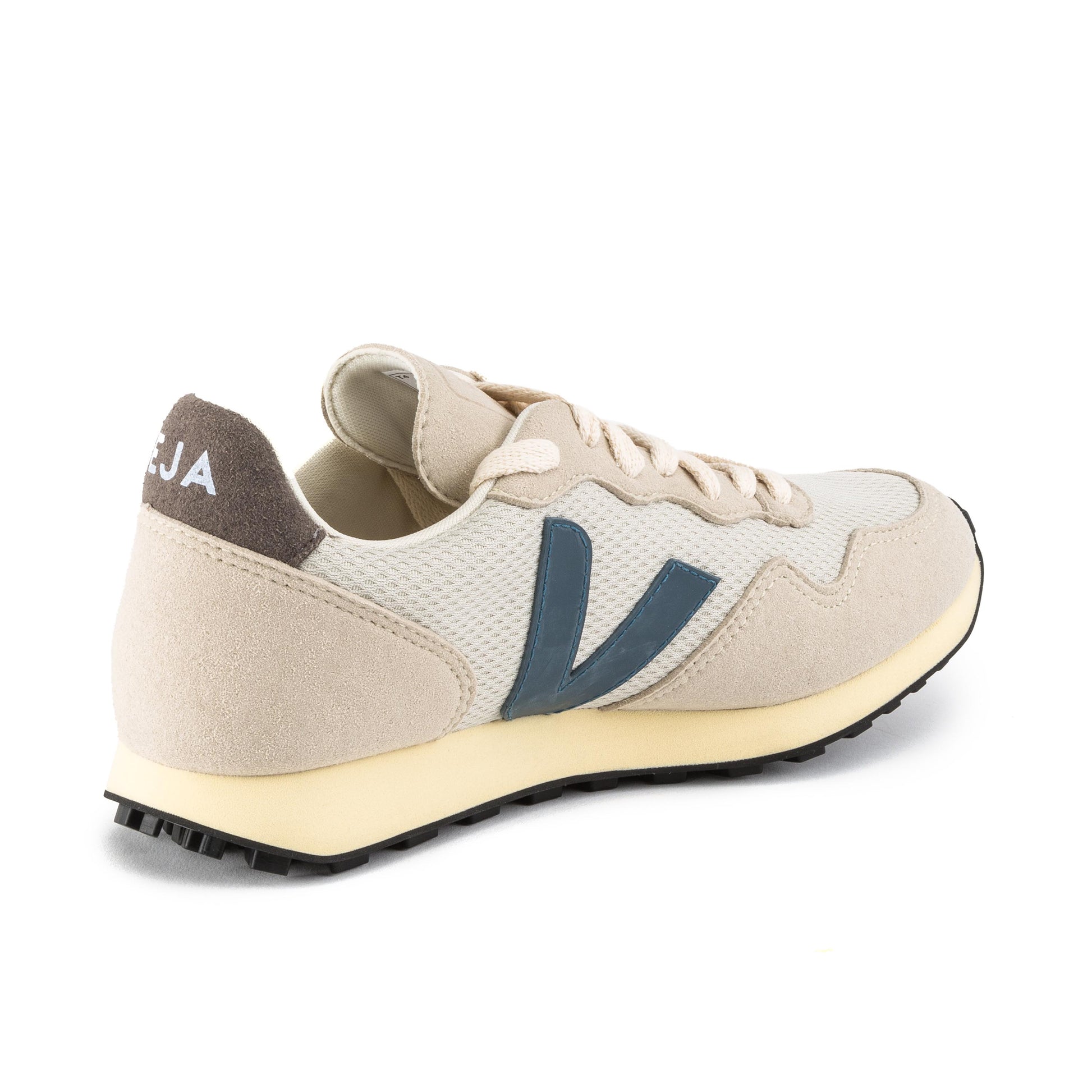 Deportiva beige con cordón SDU de Veja - SDU-9-3.jpg