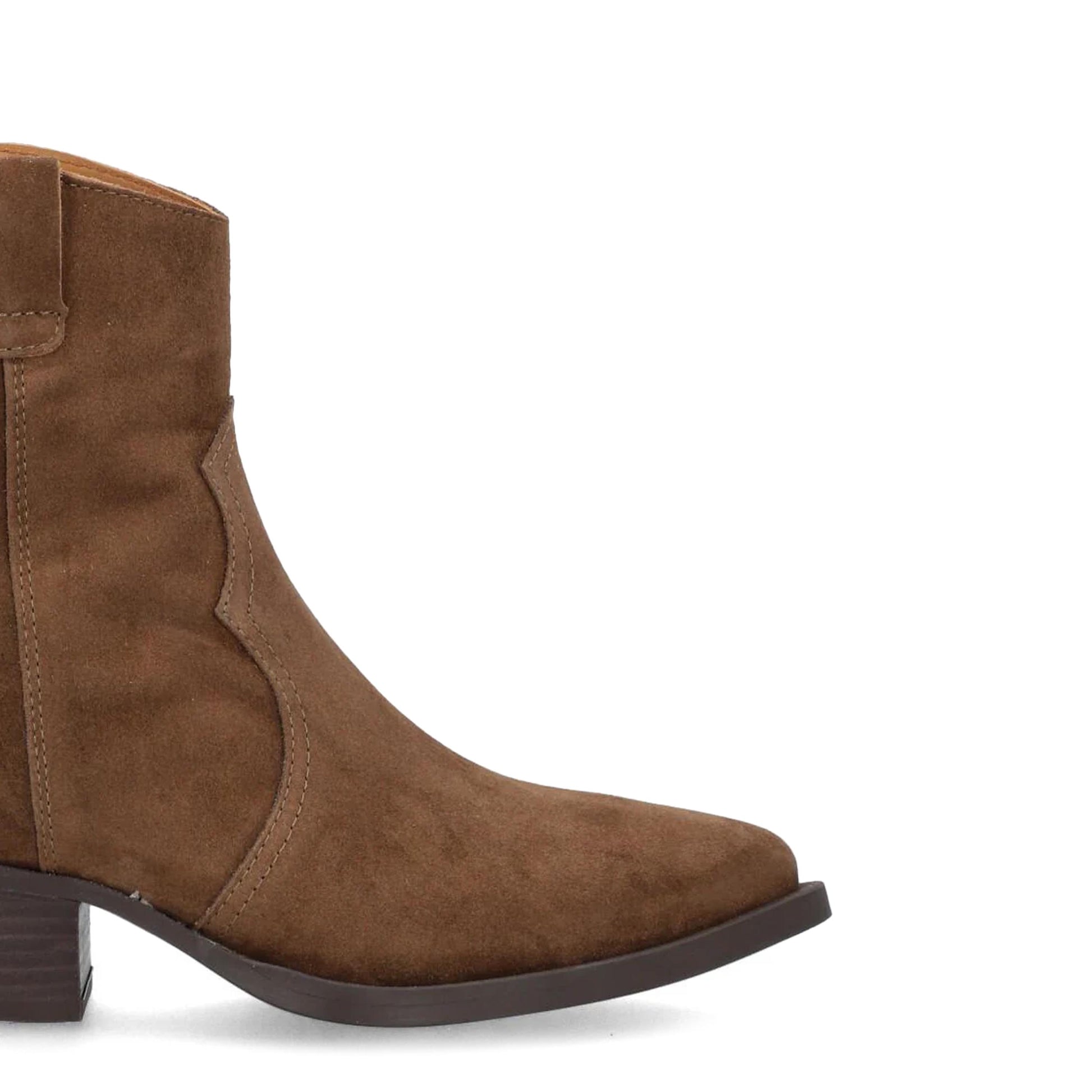 Botín cowboy de tacón ante marrón con cremallera 2072 Alpe