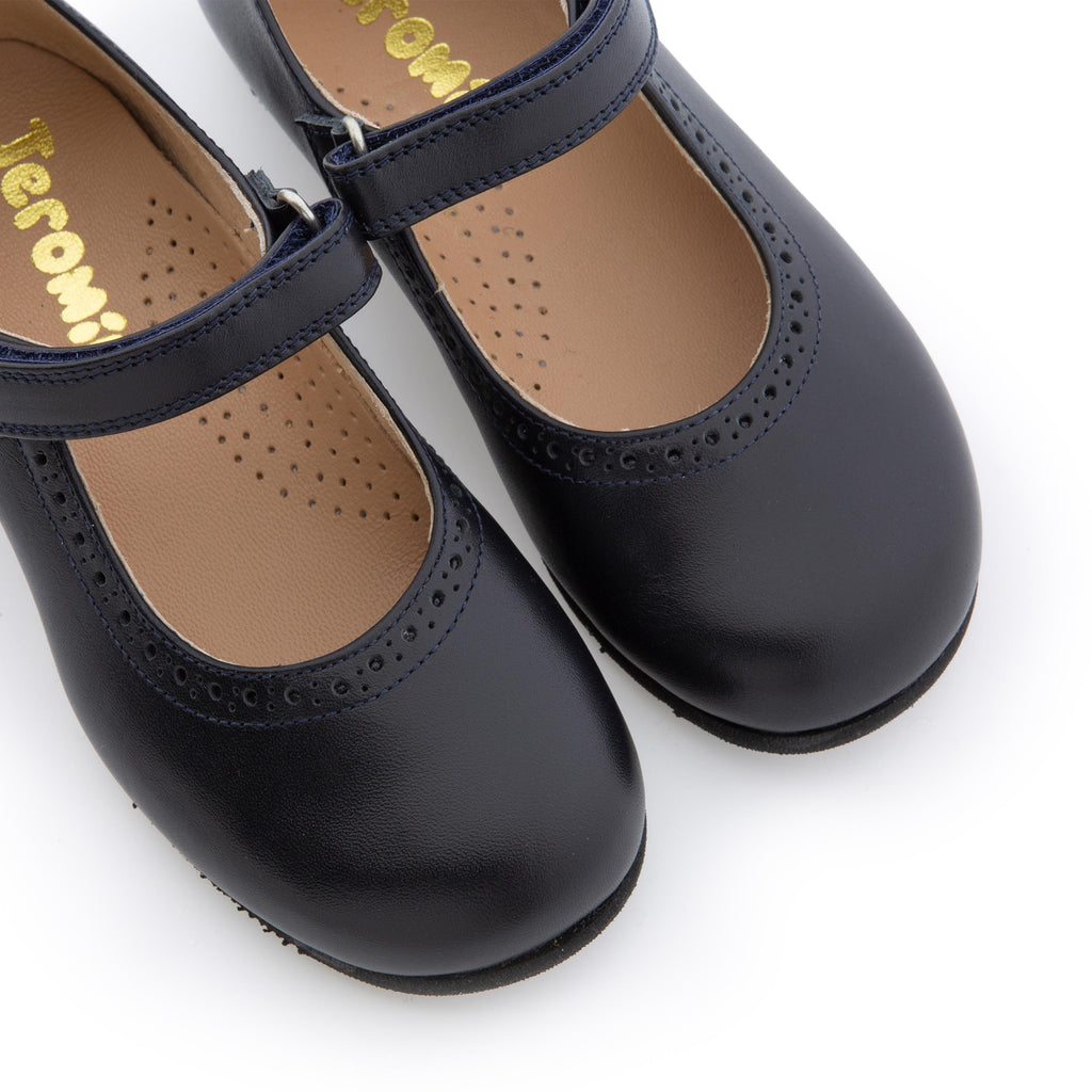 Mercedita azul con velcro 225-10 de Jeromín - 225-10-7-6.jpg