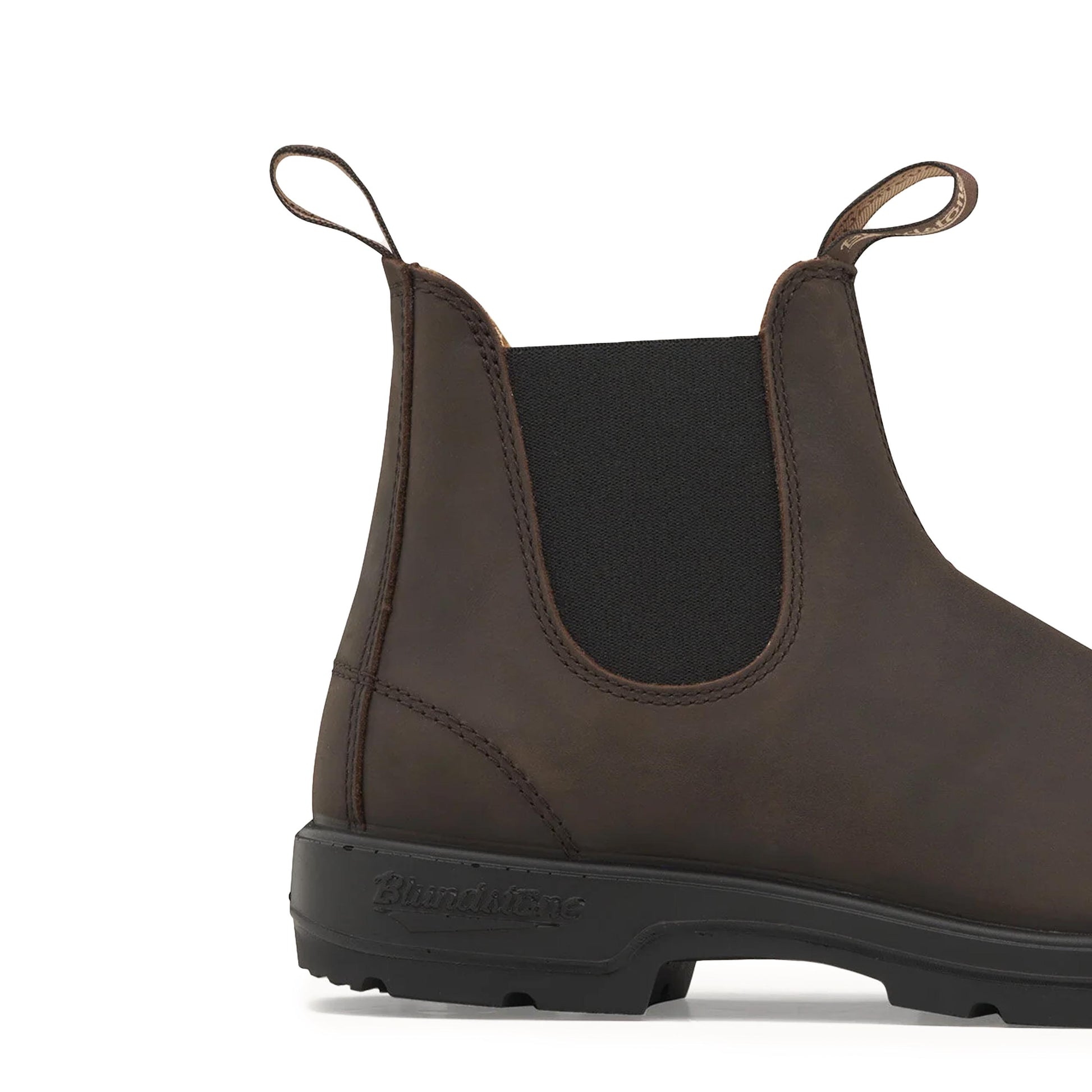 Botín marrón oscuro con elástico 2340 de Blundstone