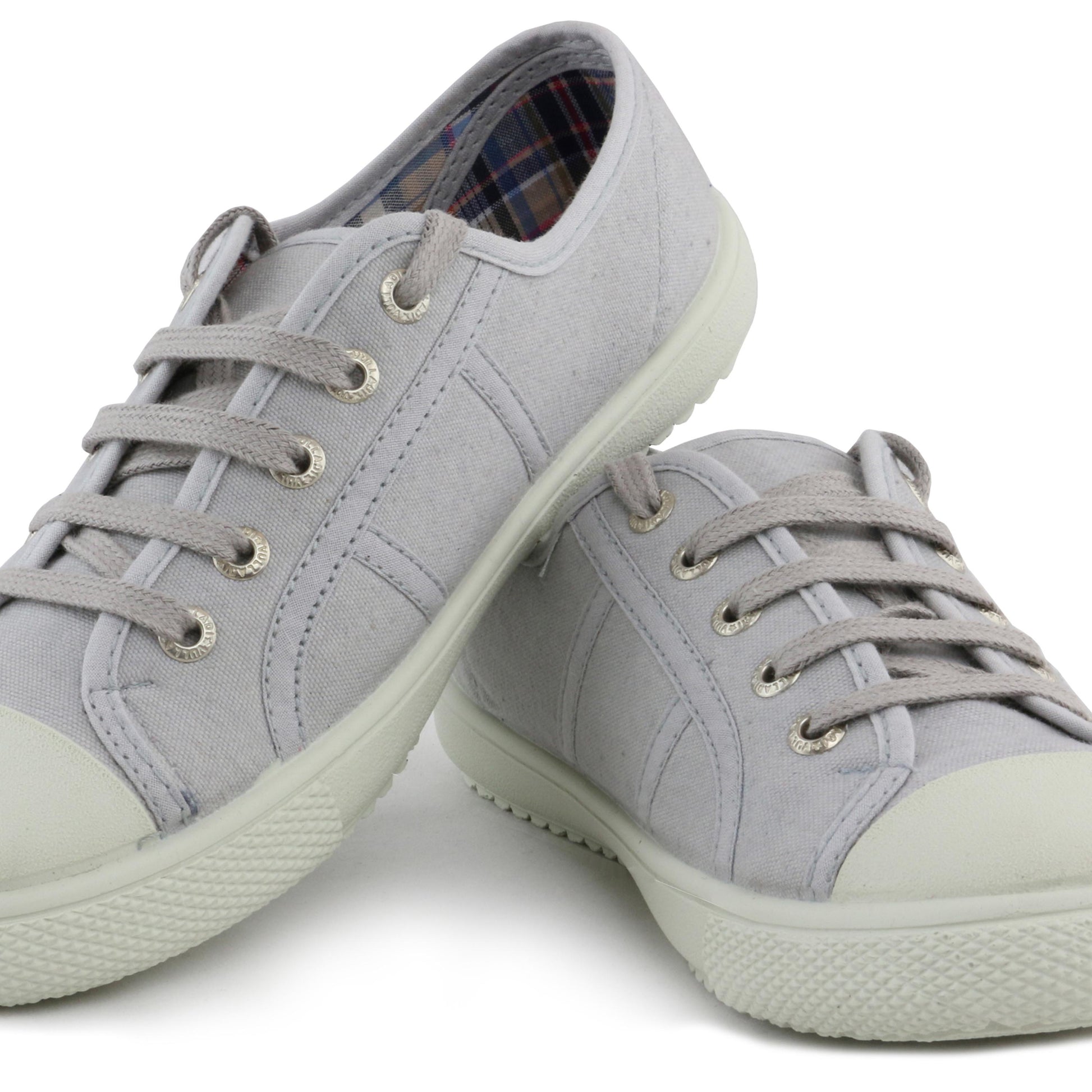 Zapatilla gris perla con cordón 6319 de Vulladi - 6319-290-6.jpg