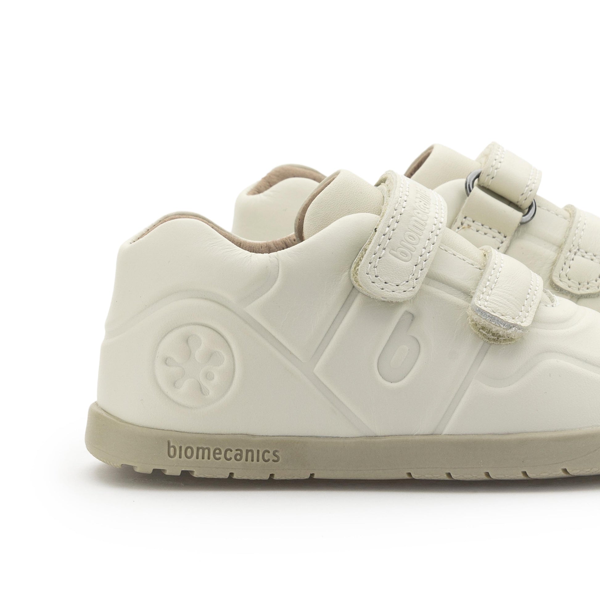 Deportiva barefoot beige con velcro 241160 Biomecanics - 241160-9-5.jpg