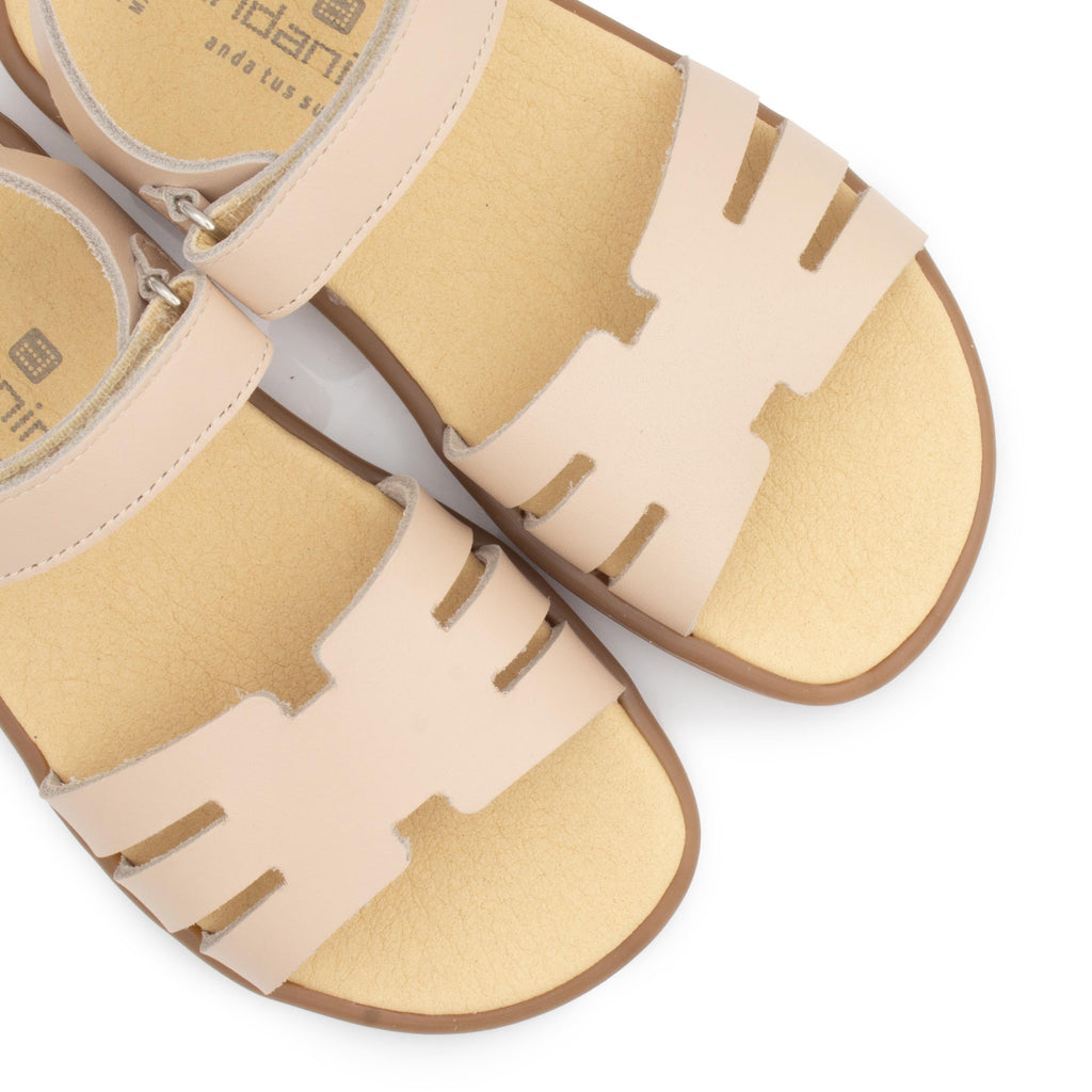 Sandalia velcro nude 261152 Pepa & Cris