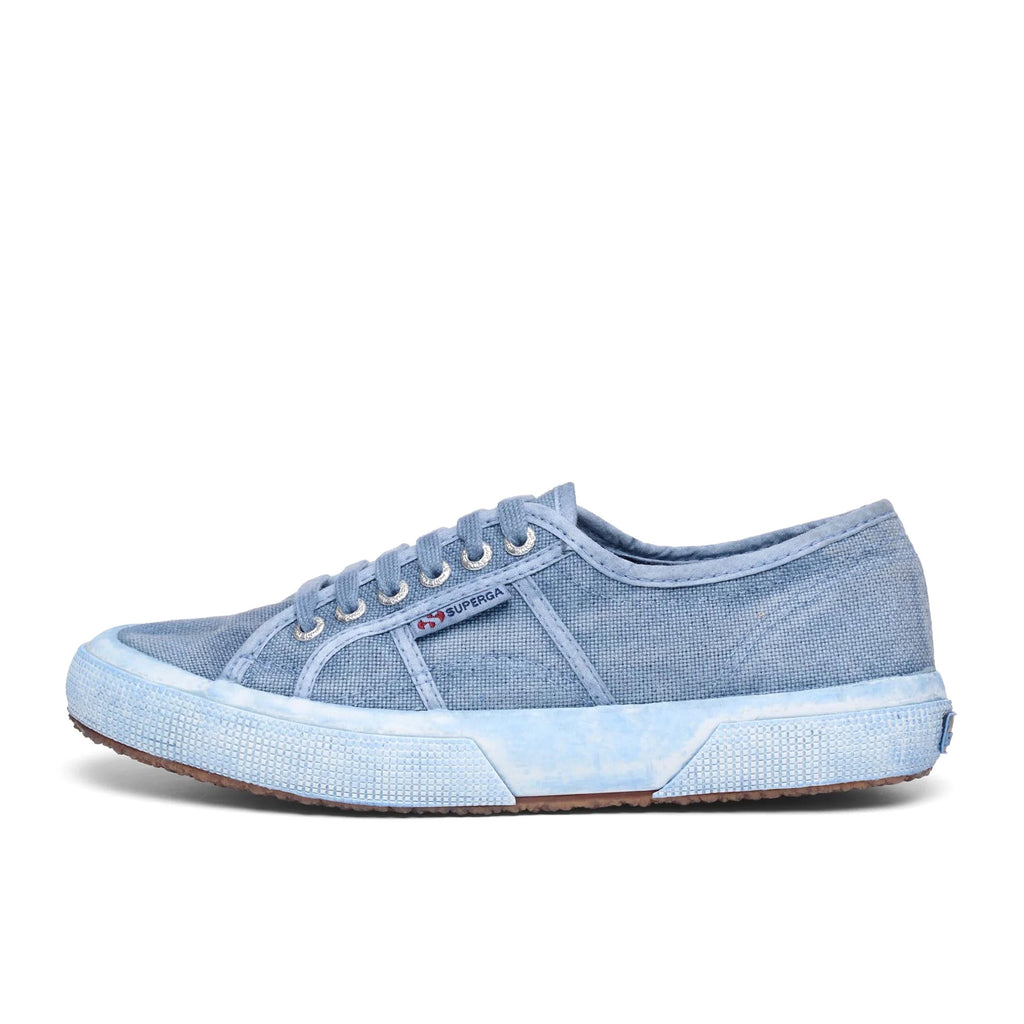Zapatilla azul lavado 2750COTTONDYED Superga