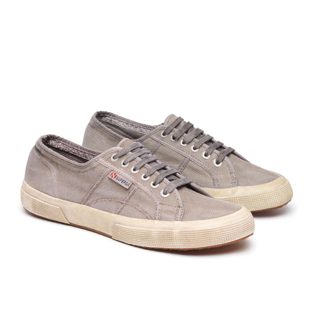 Zapatilla marron lavado 2750COTTONDYED Superga