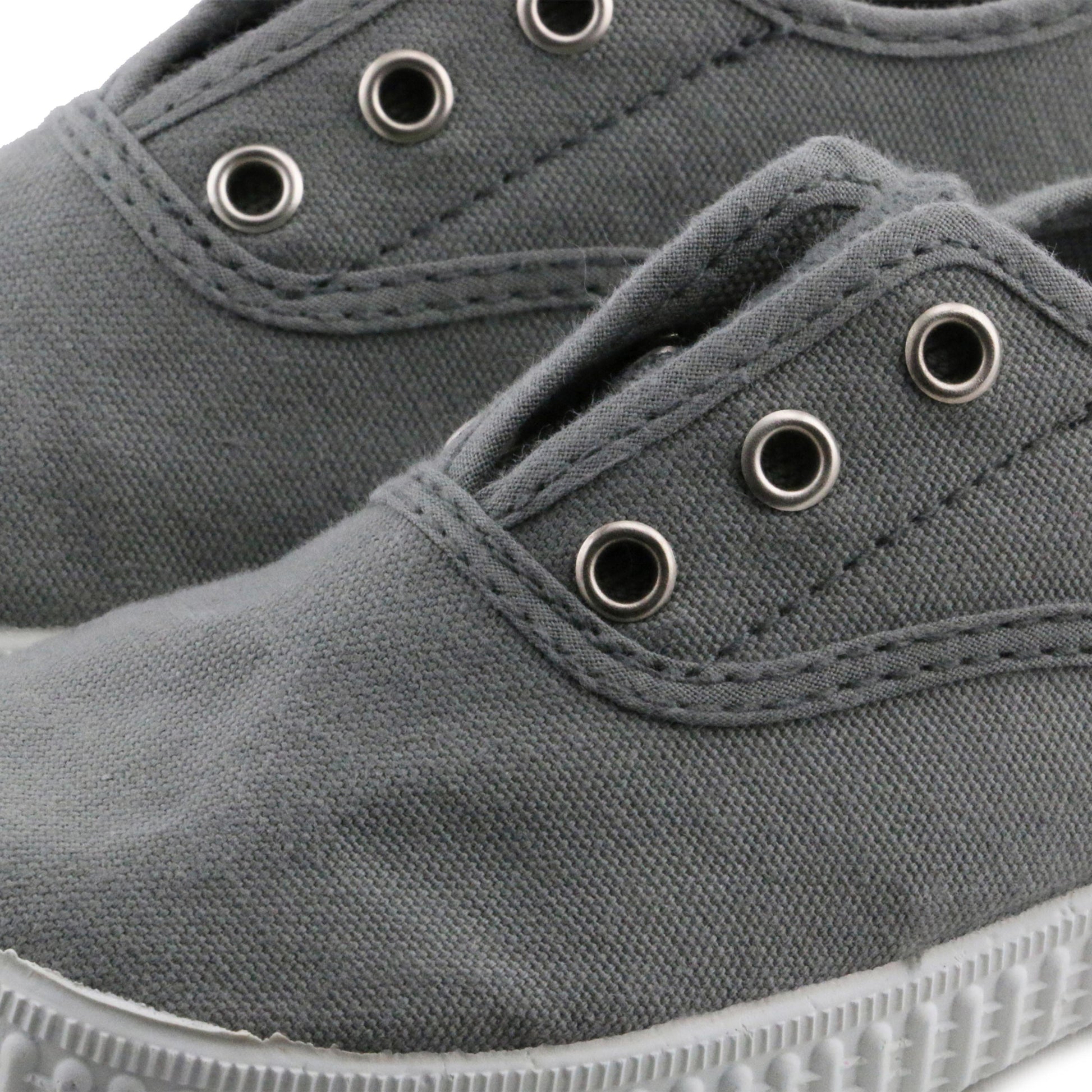 Zapatilla gris con elástico 317 de Jeromín - 317-16-6.jpg