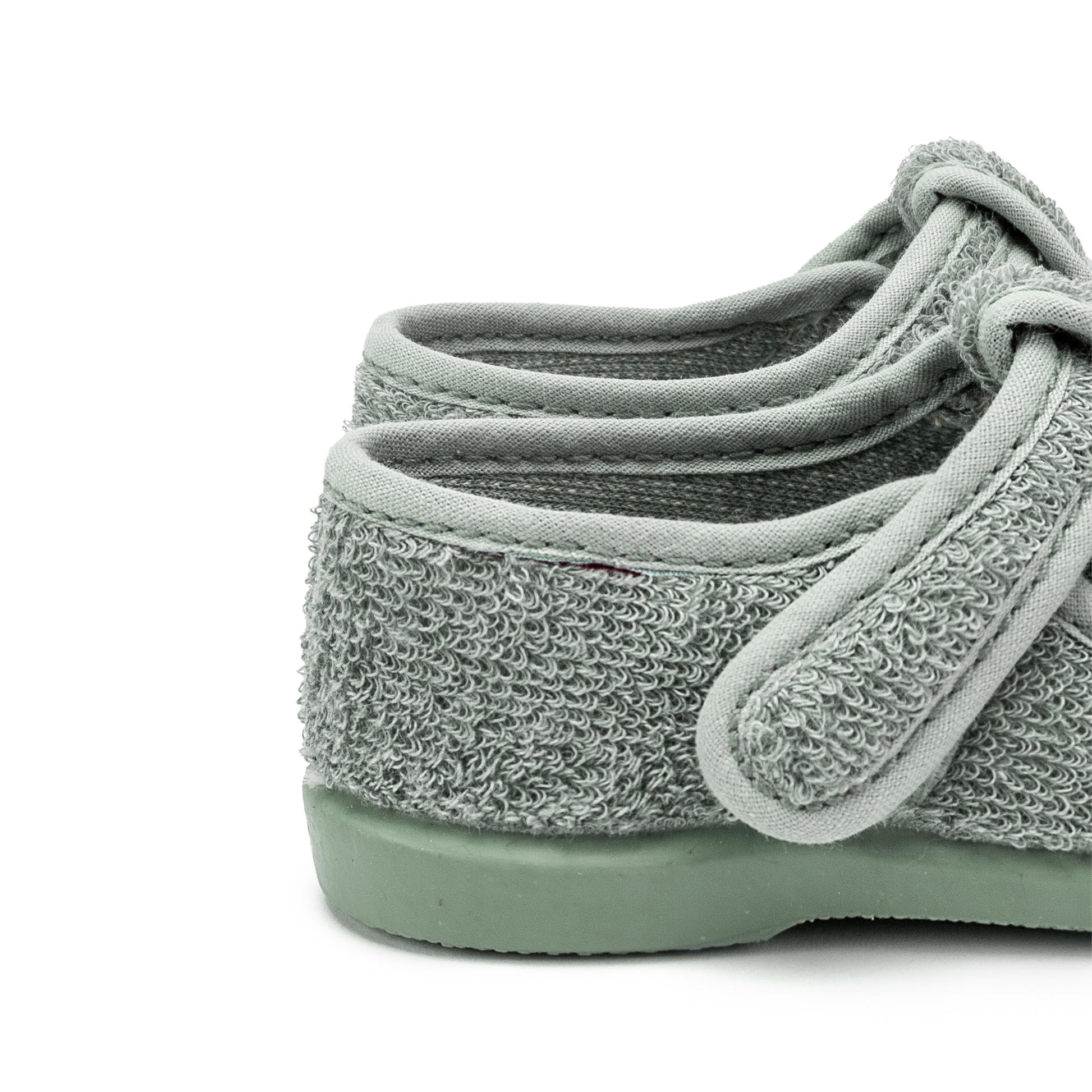 Zapatilla para casa cerrada verde 3112 de Vulladi - 3112-14-5.jpg