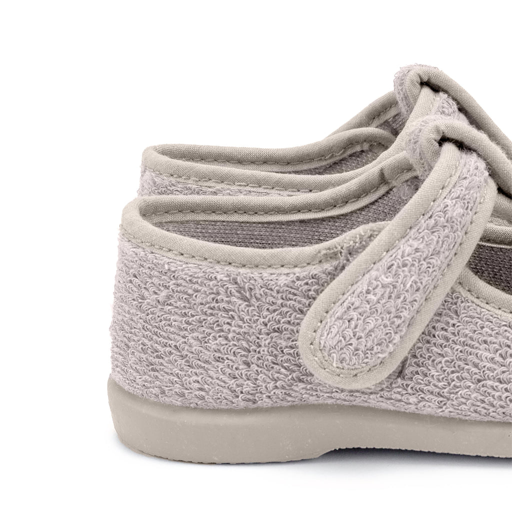 Zapatilla casa gris claro 3112 Vulladi