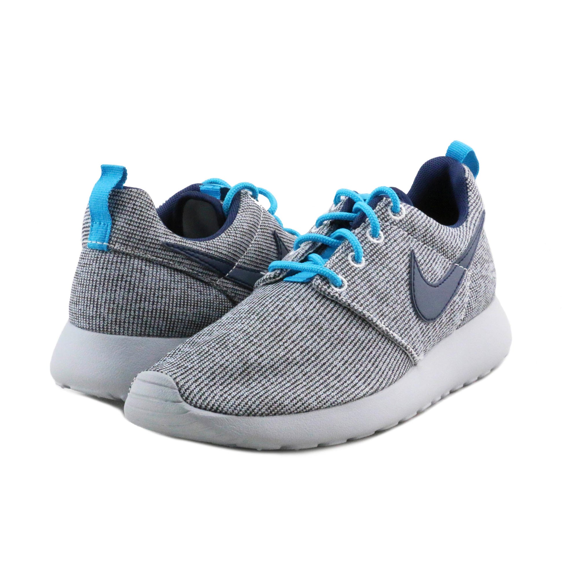 Deportiva gris con cordón ROSHERUN de Nike - ROSHERUN-16-2.jpg