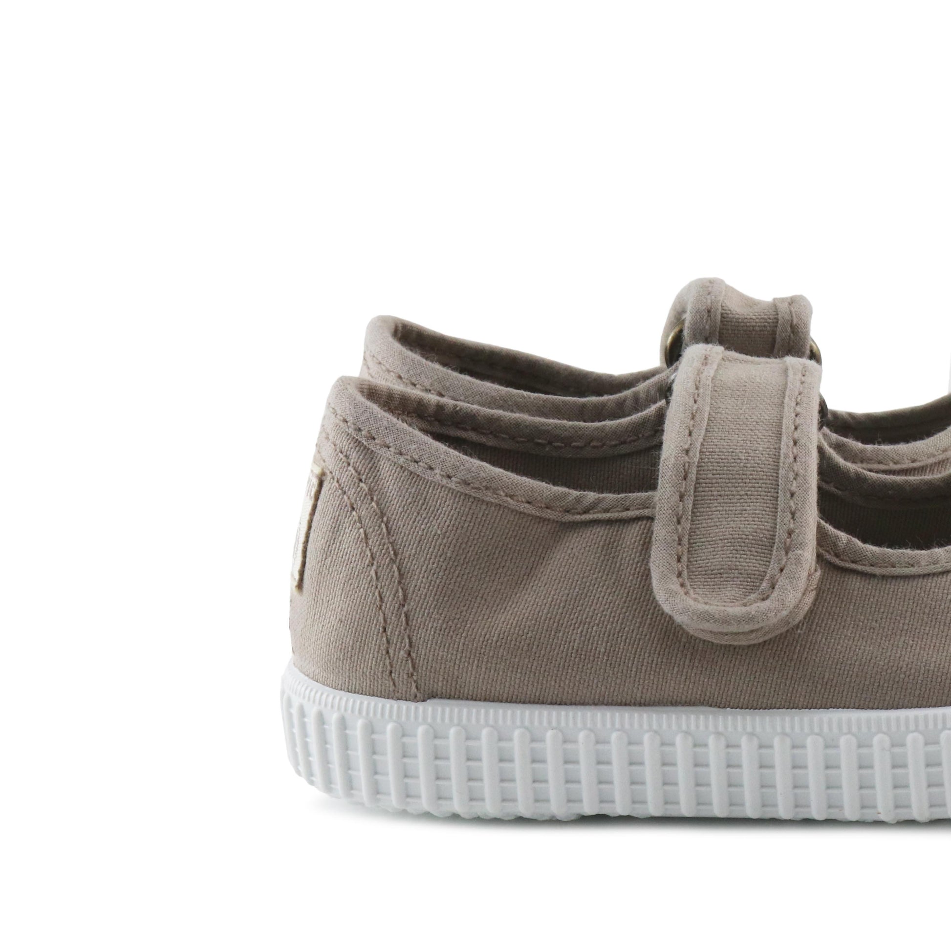 Mercedita beige lavado con velcro 36605 de Victoria - 36605-129-5.jpg