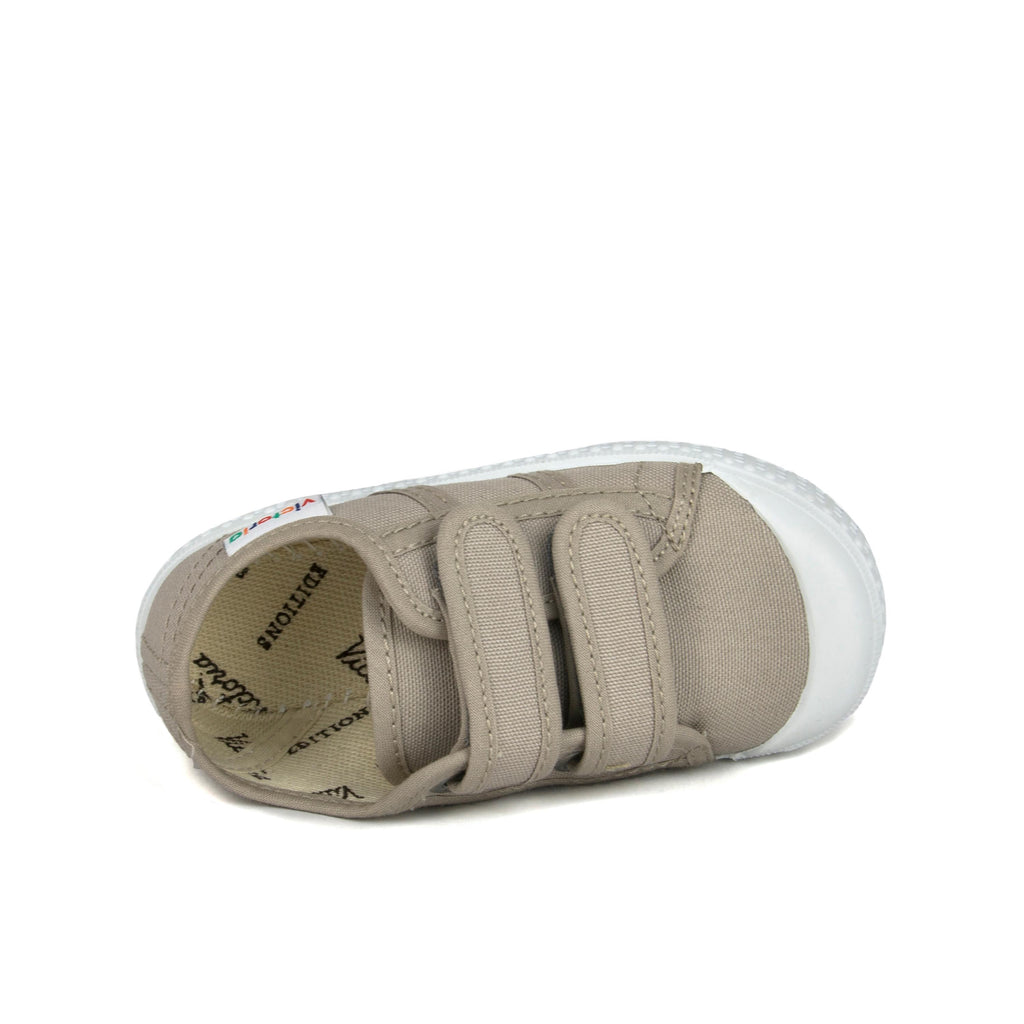 Zapatilla beige con velcro 36606 de Victoria - 36606-9-6.jpg