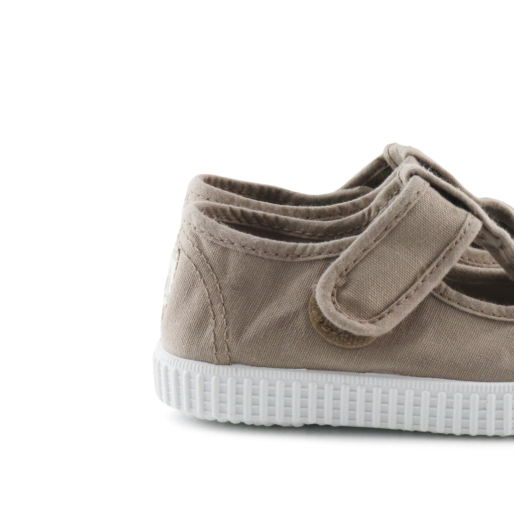 Pepito beige lavado con velcro 36625 de Victoria - 36625-129-5.jpg