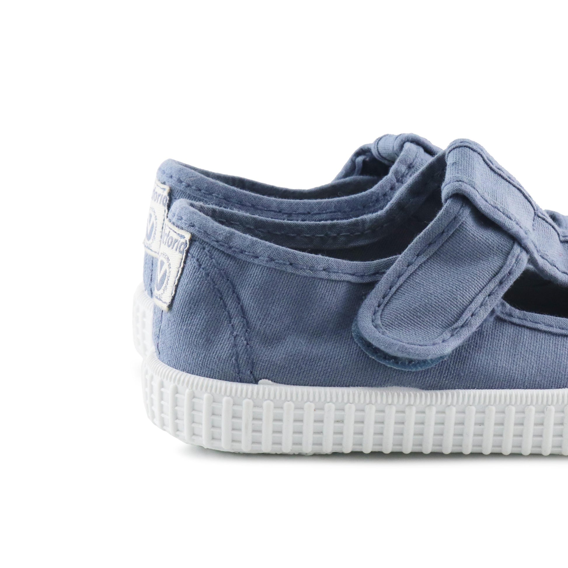 Pepito azul jeans lavado con velcro 36625 de Victoria - 36625-145-5.jpg