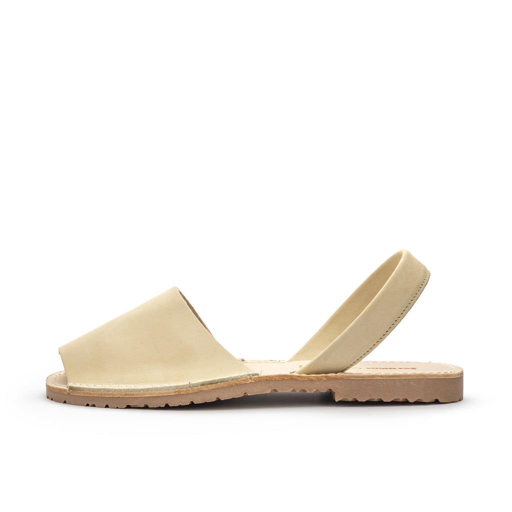 Menorquina plana nobuk beige oscuro 1040 de Jeromín - 1040-122-1.jpg