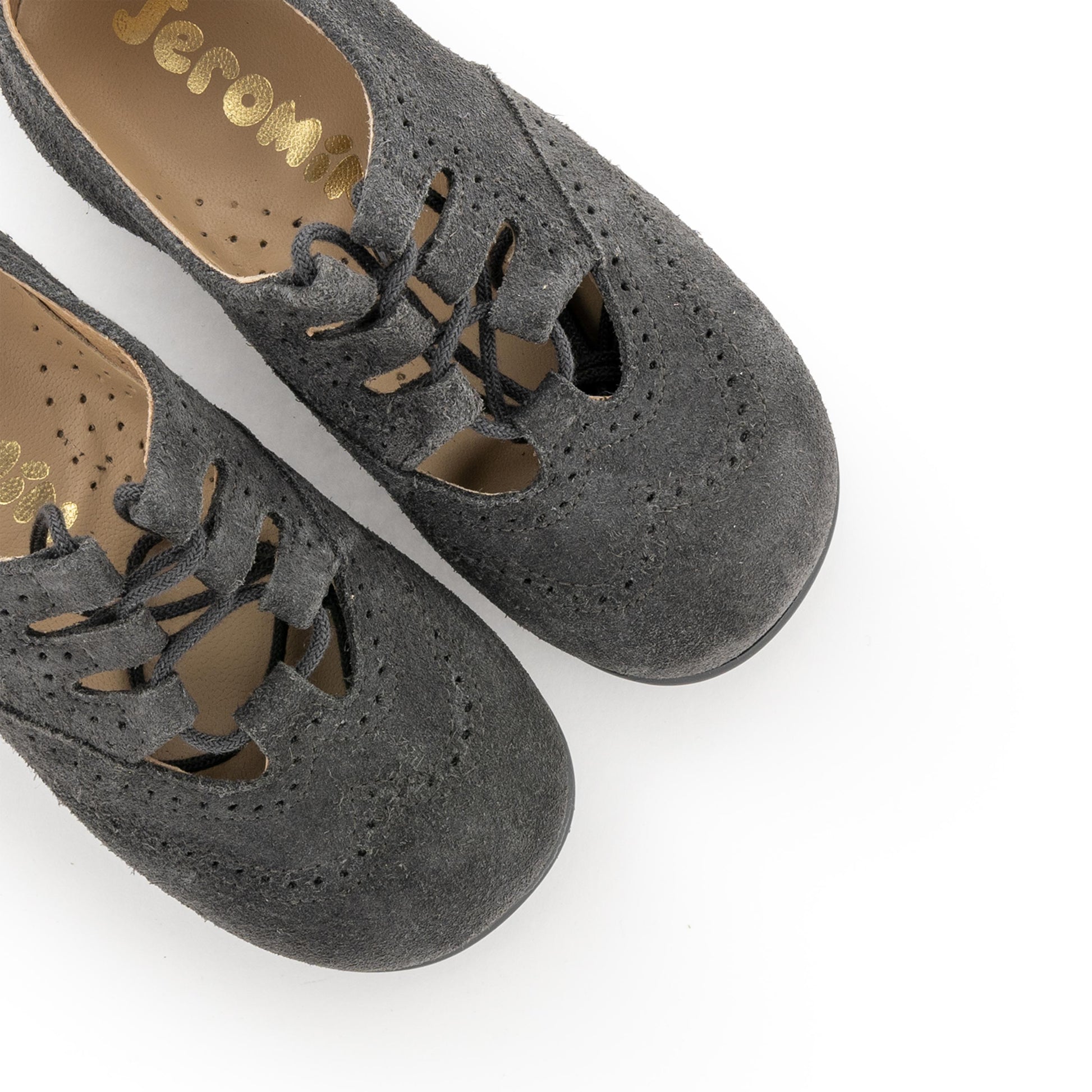 Angelito picado elegante ante gris con cordón 3992 Jeromín - 3992-121-6.jpg