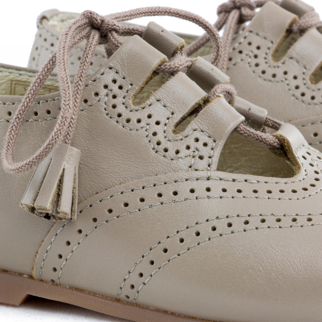 Angelito picado premier taupe con cordón 3992 Jeromín - 3992-210-5.jpg