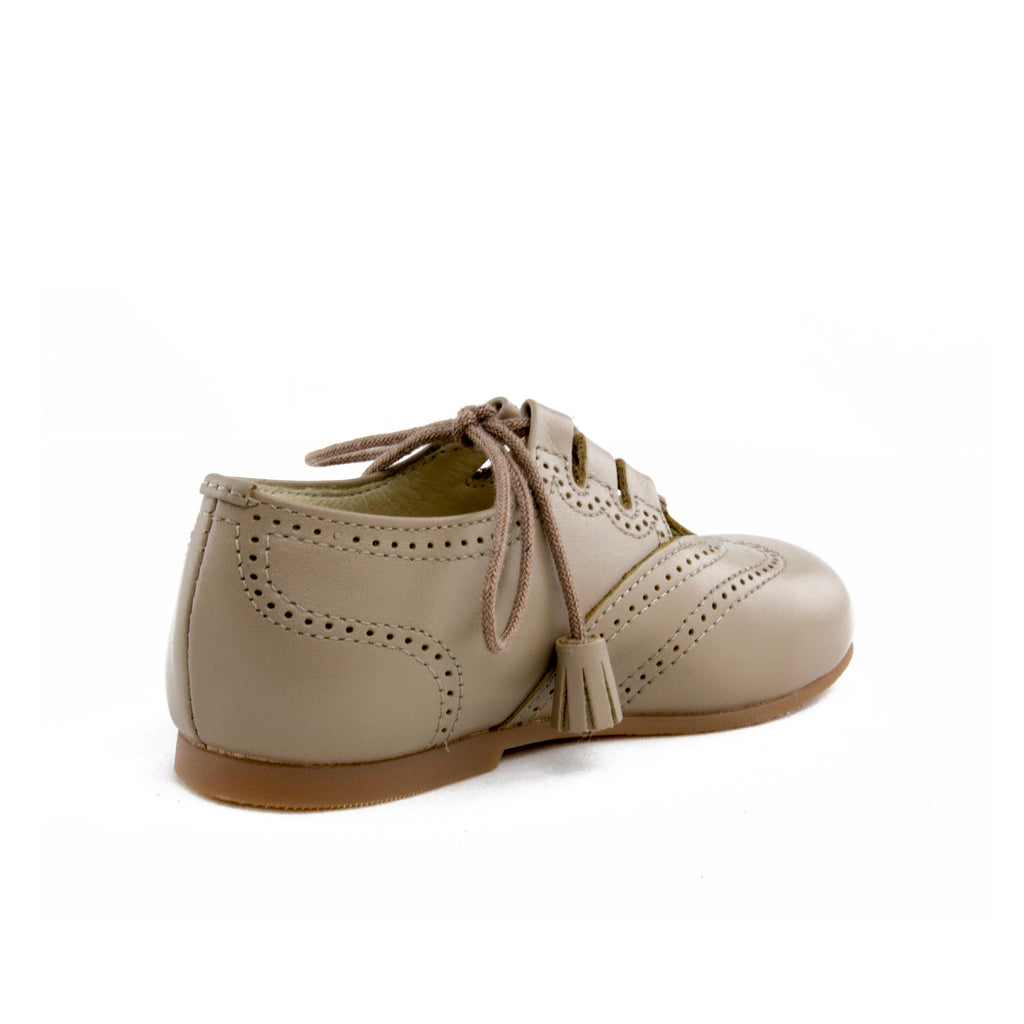 Angelito picado premier taupe con cordón 3992 Jeromín - 3992-210-3.jpg