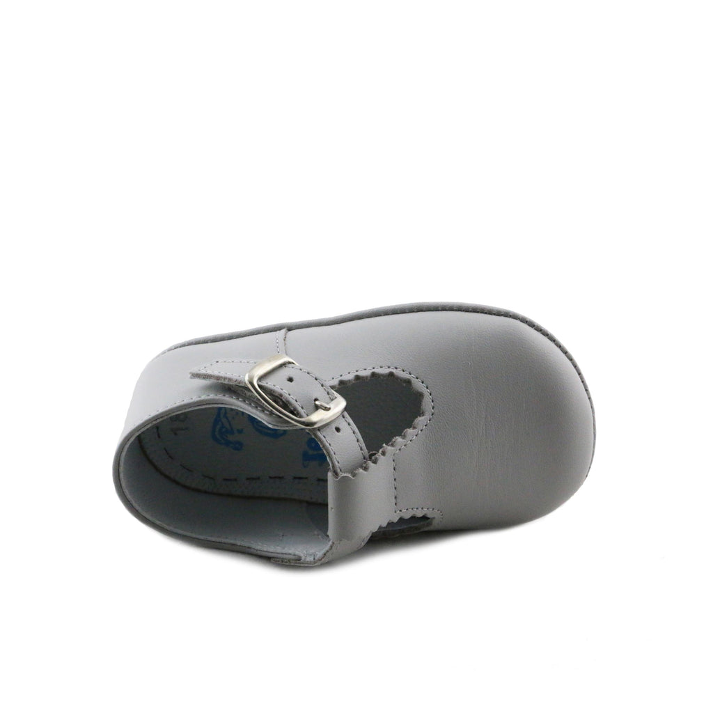 Pepito gris claro con hebilla SP120 de Jeromín - SP120-17-5.jpg
